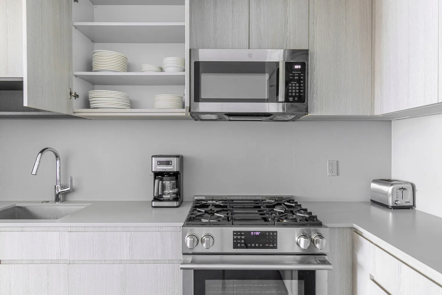 1210 S Indiana Ave   60605 60605-NEMA-unit#ID1299-Chicago-IL