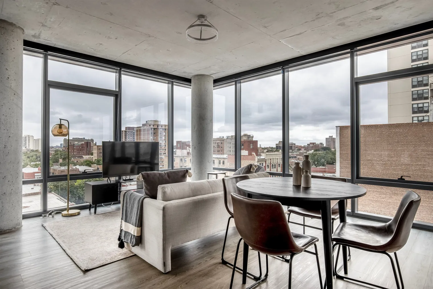 450 W Belmont Ave   60657 60657-Four50-unit#ID985-Chicago-IL