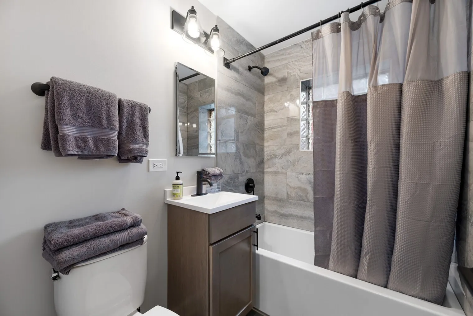 1001 W Howard St 60202 60202-Building Howard Street - schneidergroup-unit#ID1032507P-Evanston-IL