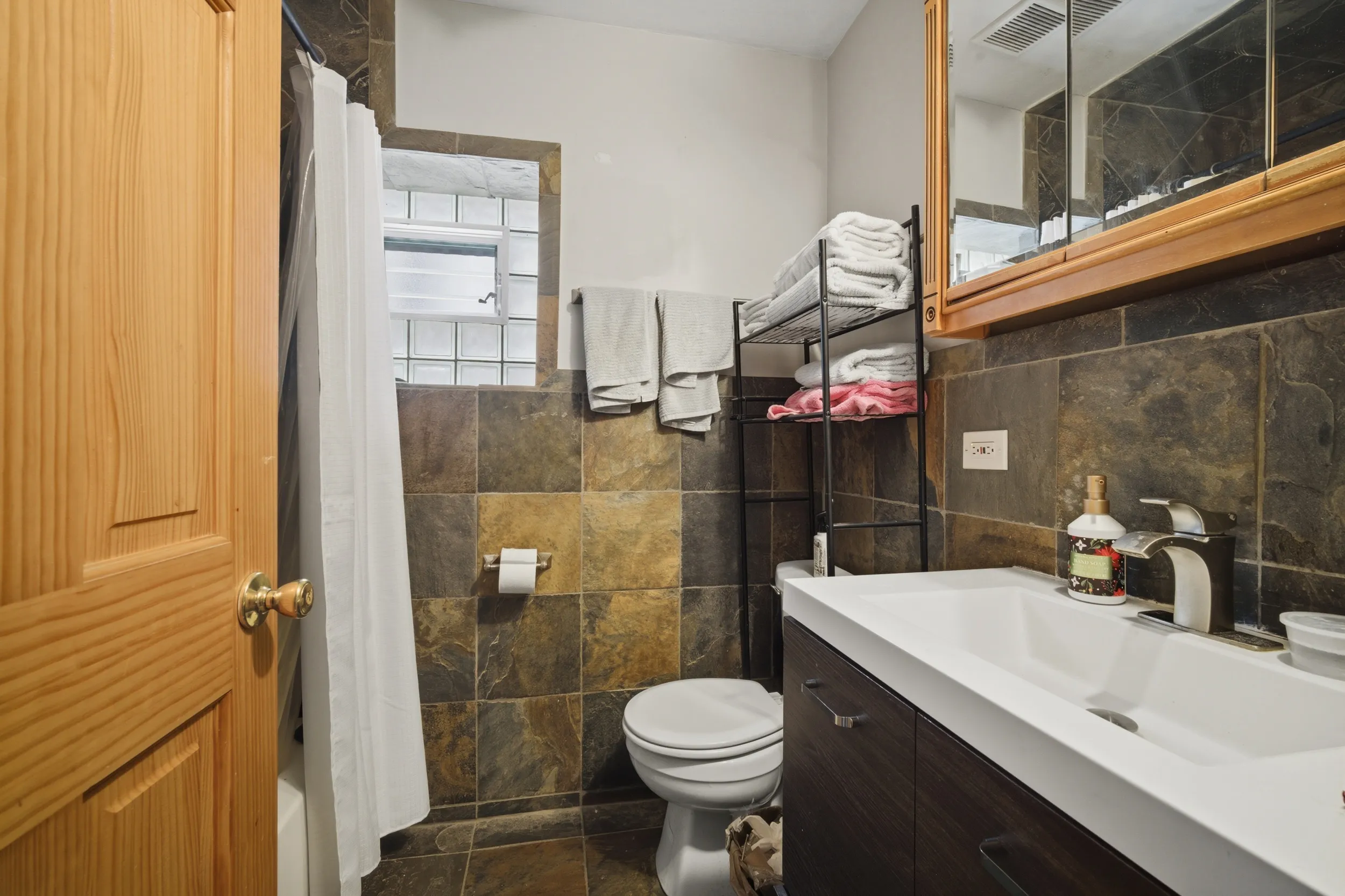 2129 N Sheffield Ave 60614 60614-unit#3F-Chicago-IL