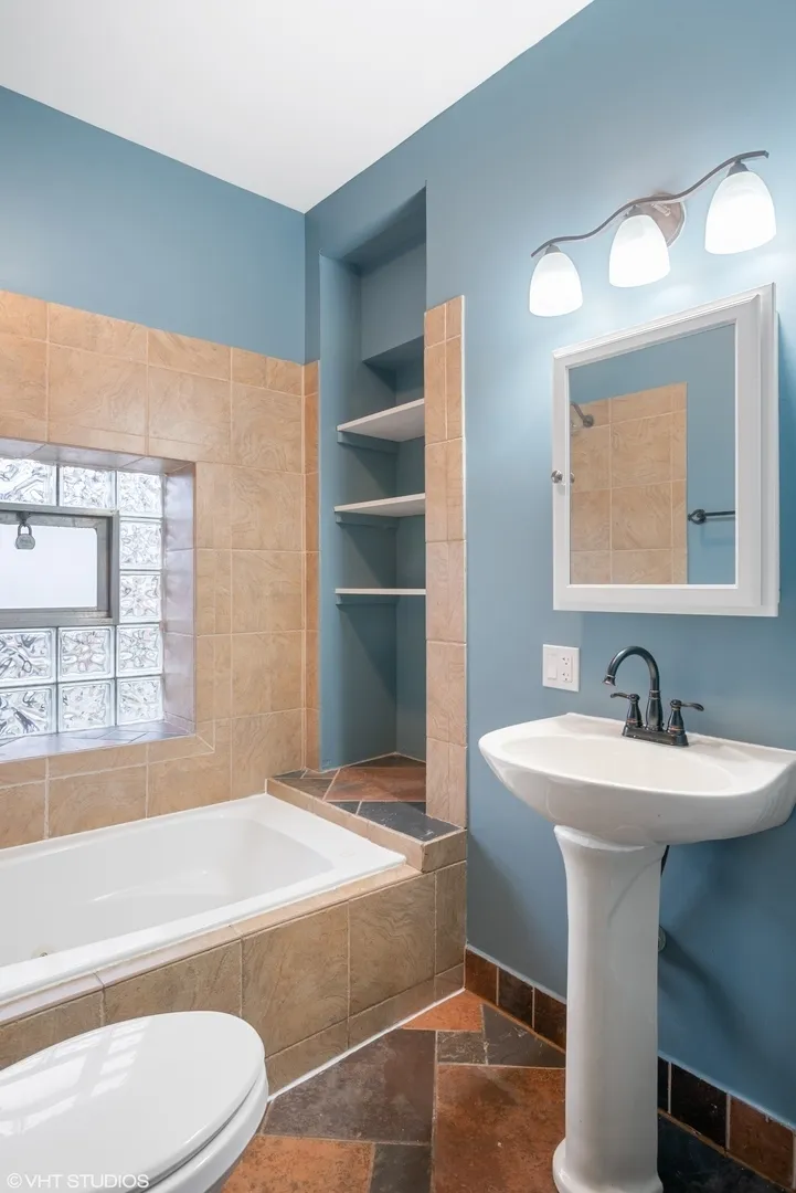 3305 W Beach Ave   60651 60651-unit#1-Chicago-IL