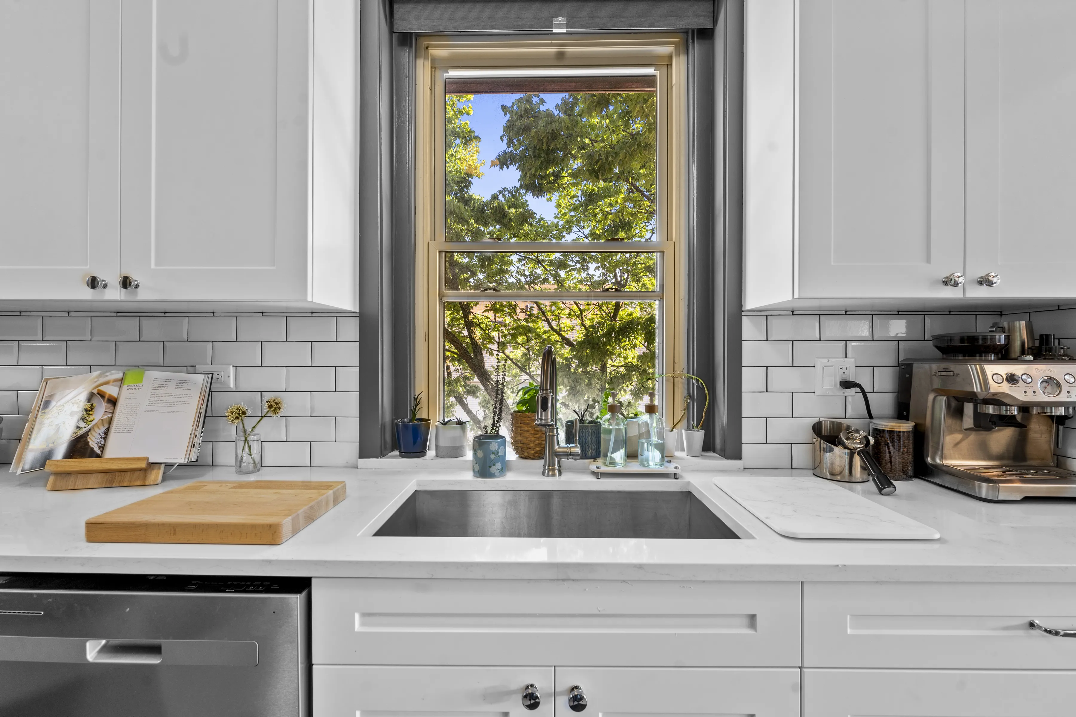 2920 W Altgeld St   60647 60647-unit#01-Chicago-IL