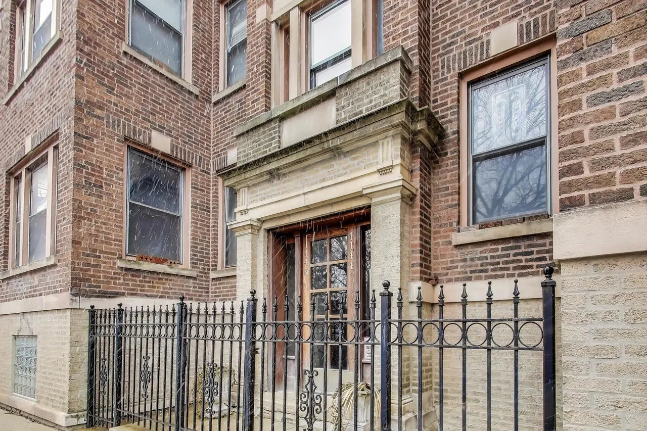 1146 W Montrose Ave   60613 60613-unit#3-Chicago-IL