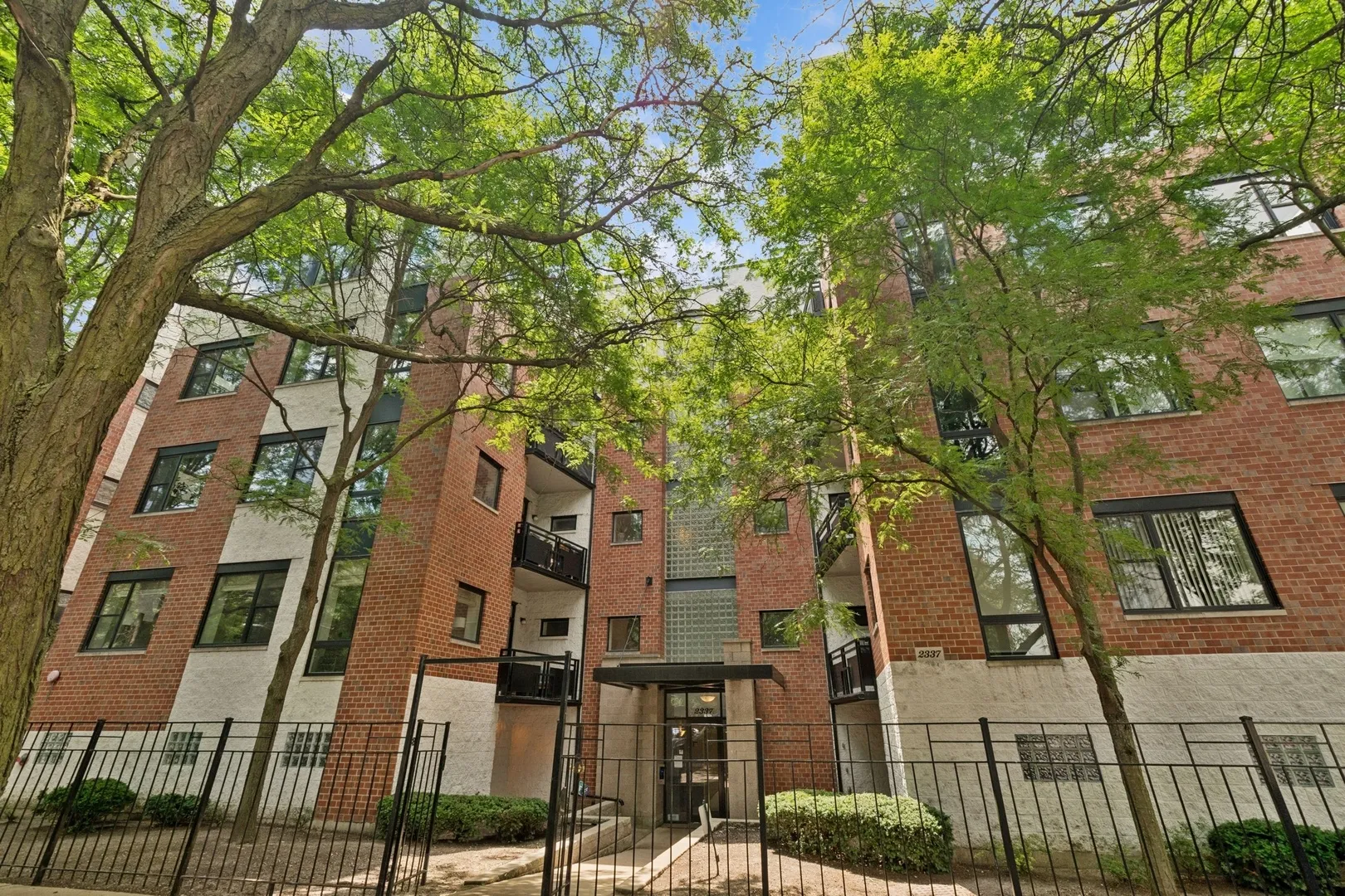 2337 W Wolfram St 60618 60618-unit#511-Chicago-IL
