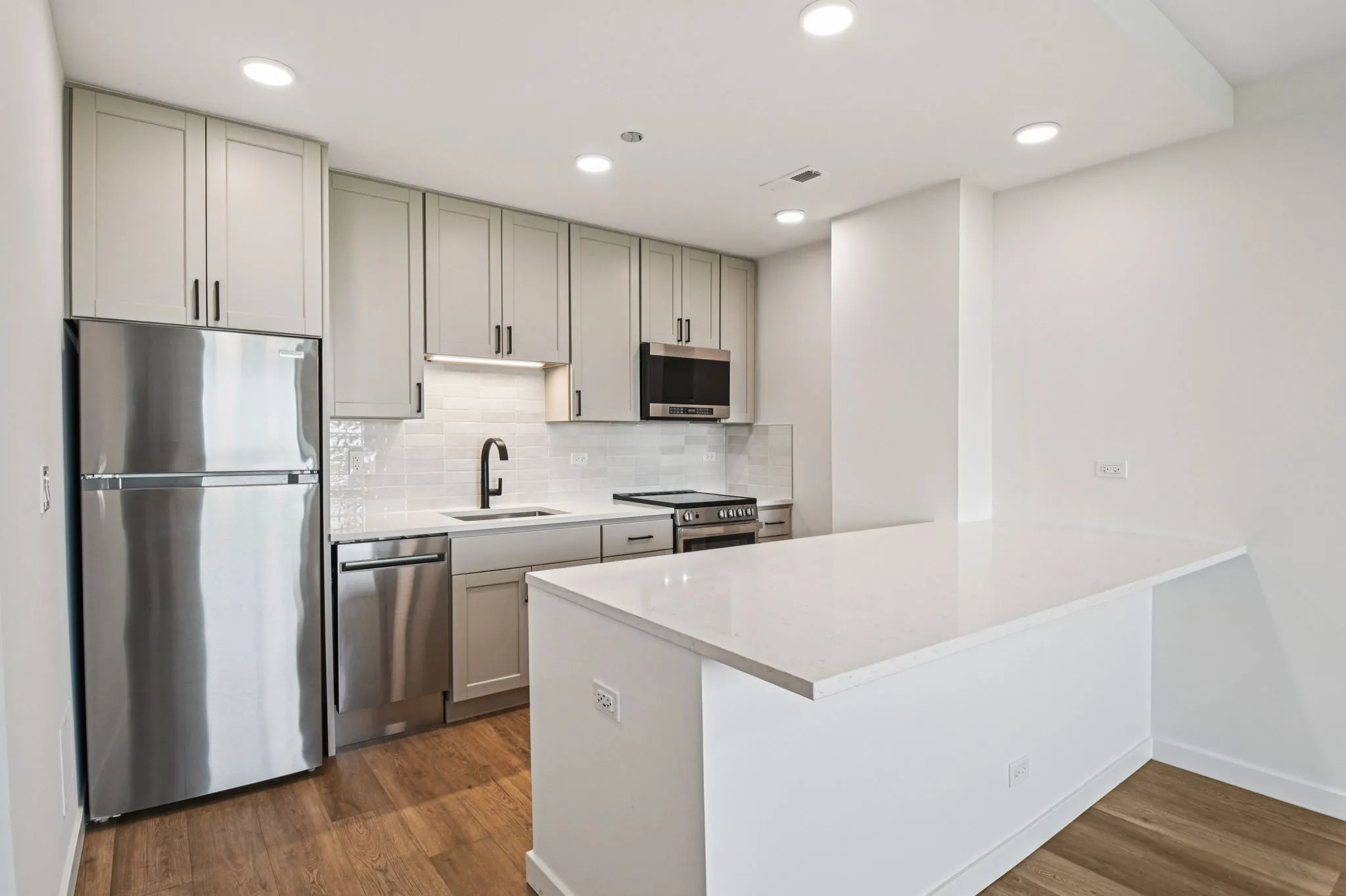 2140 N Lincoln Park W 60614 60614-unit#401-Chicago-IL