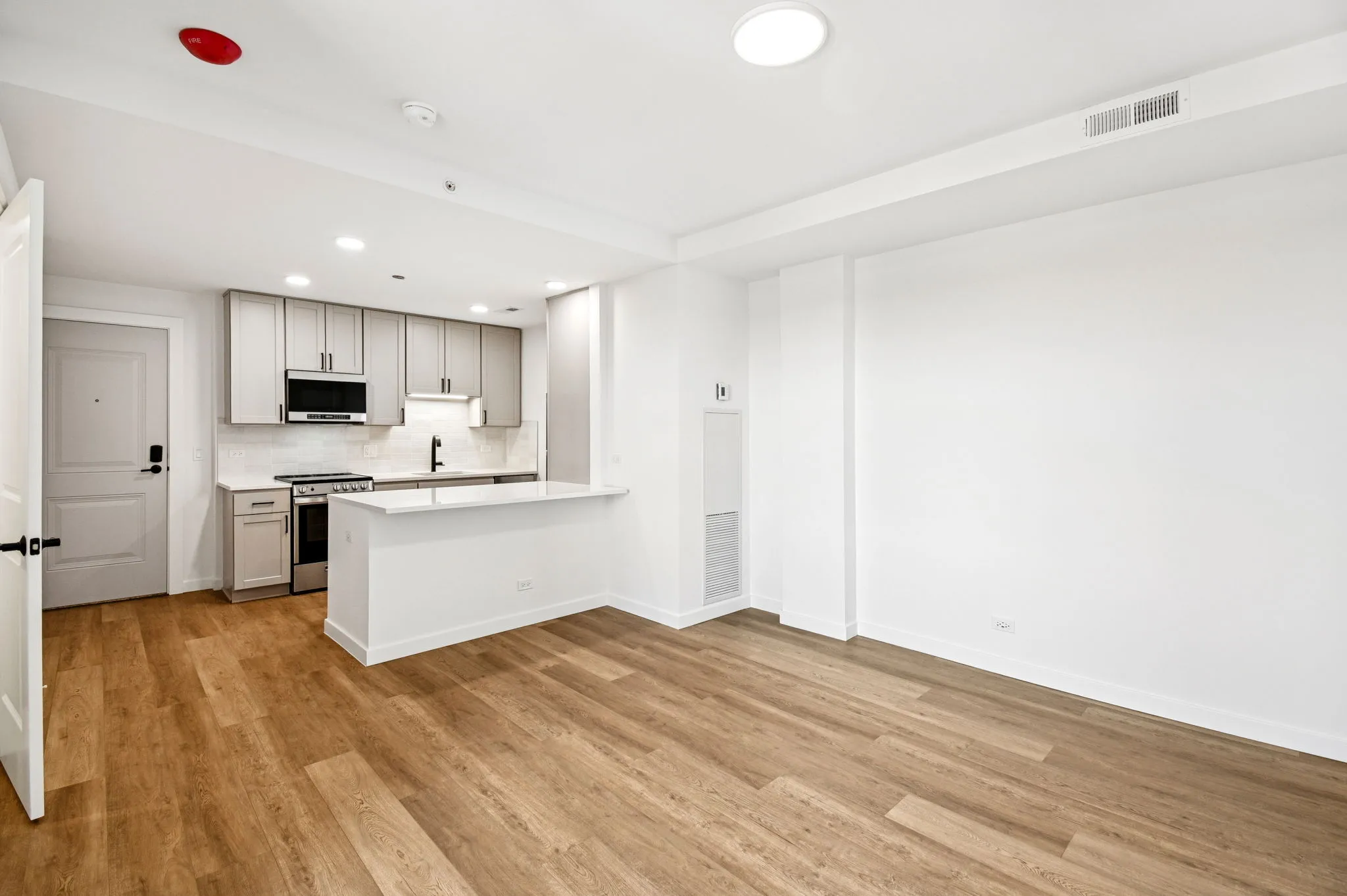 2140 N Lincoln Park W   60614 60614-unit#305-Chicago-IL