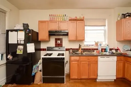 3627 N Paulina St   60613 60613-unit#2-Chicago-IL