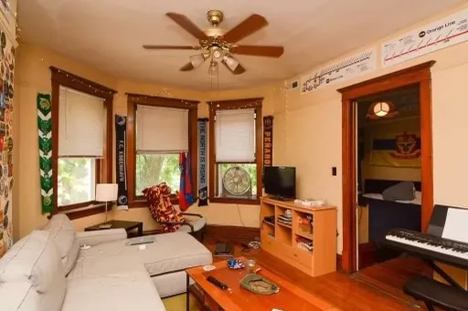 3627 N Paulina St   60613 60613-unit#2-Chicago-IL