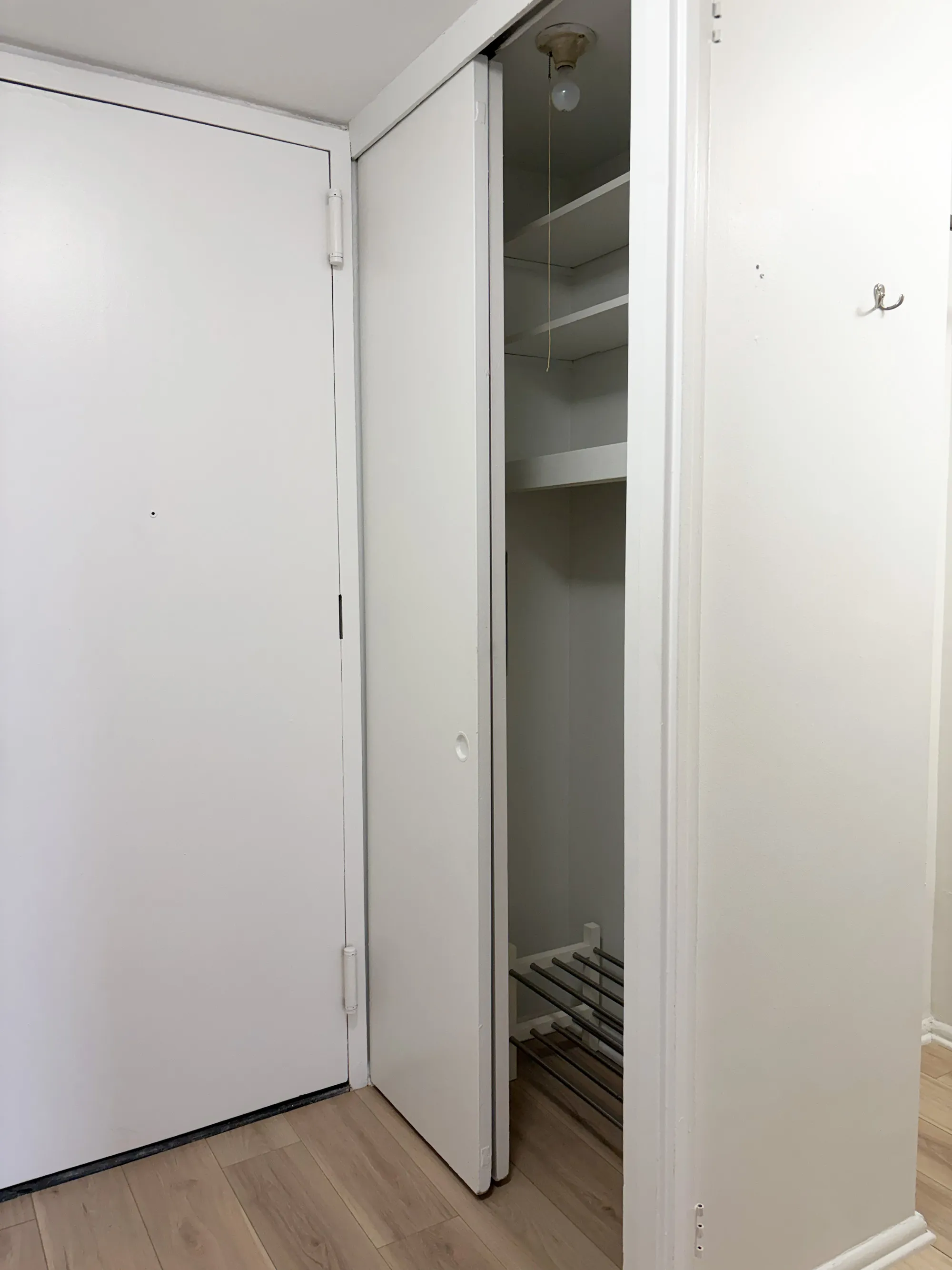 2400 N Lakeview Ave   60614 60614-unit#907-Chicago-IL