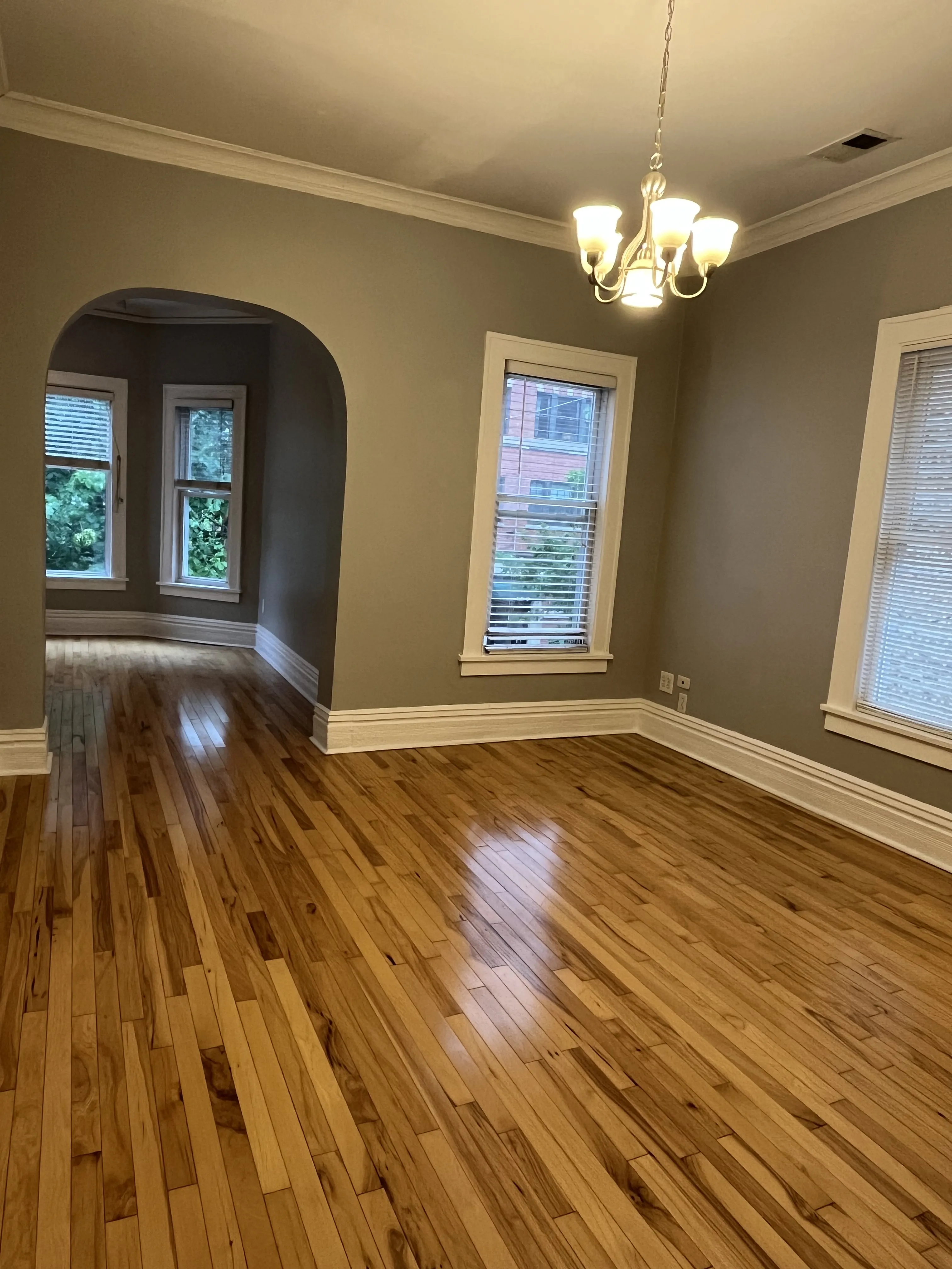 3140 W LYNDALE ST 60647-Victorian Duplex-unit#2-Chicago-IL