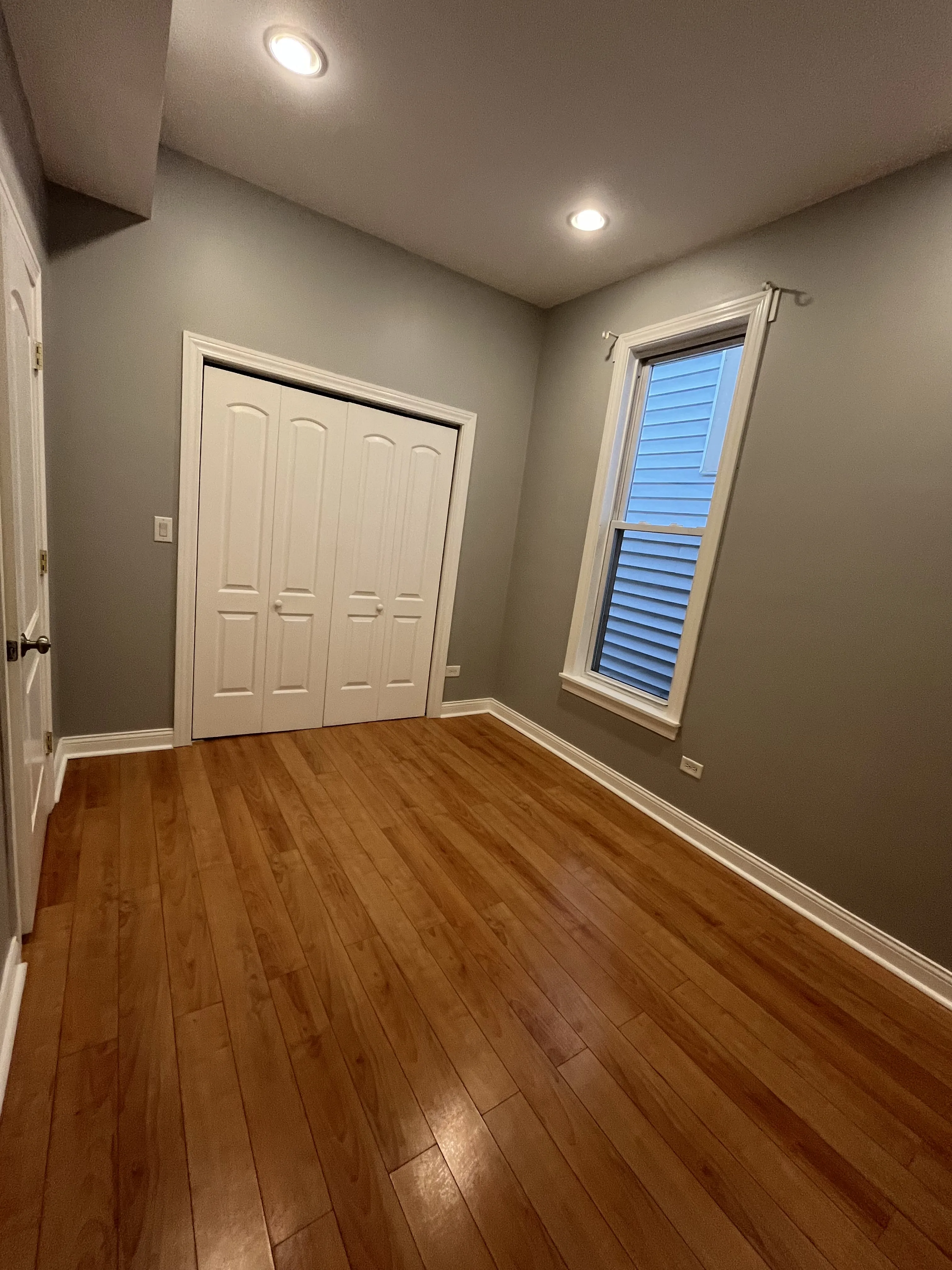 3140 W LYNDALE ST 60647-Victorian Duplex-unit#2-Chicago-IL