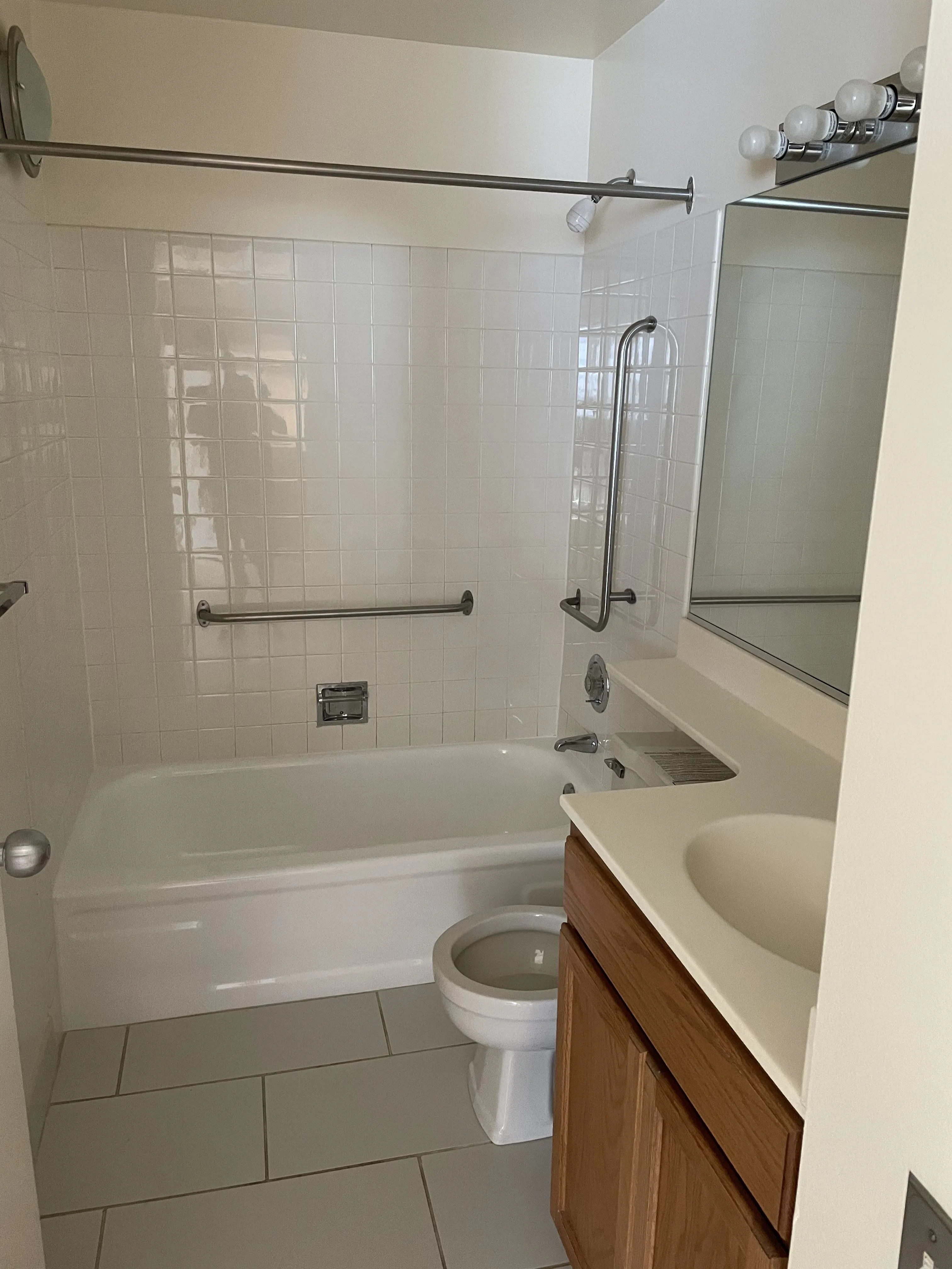 635 W Grace St   60613 60613-unit#704-Chicago-IL