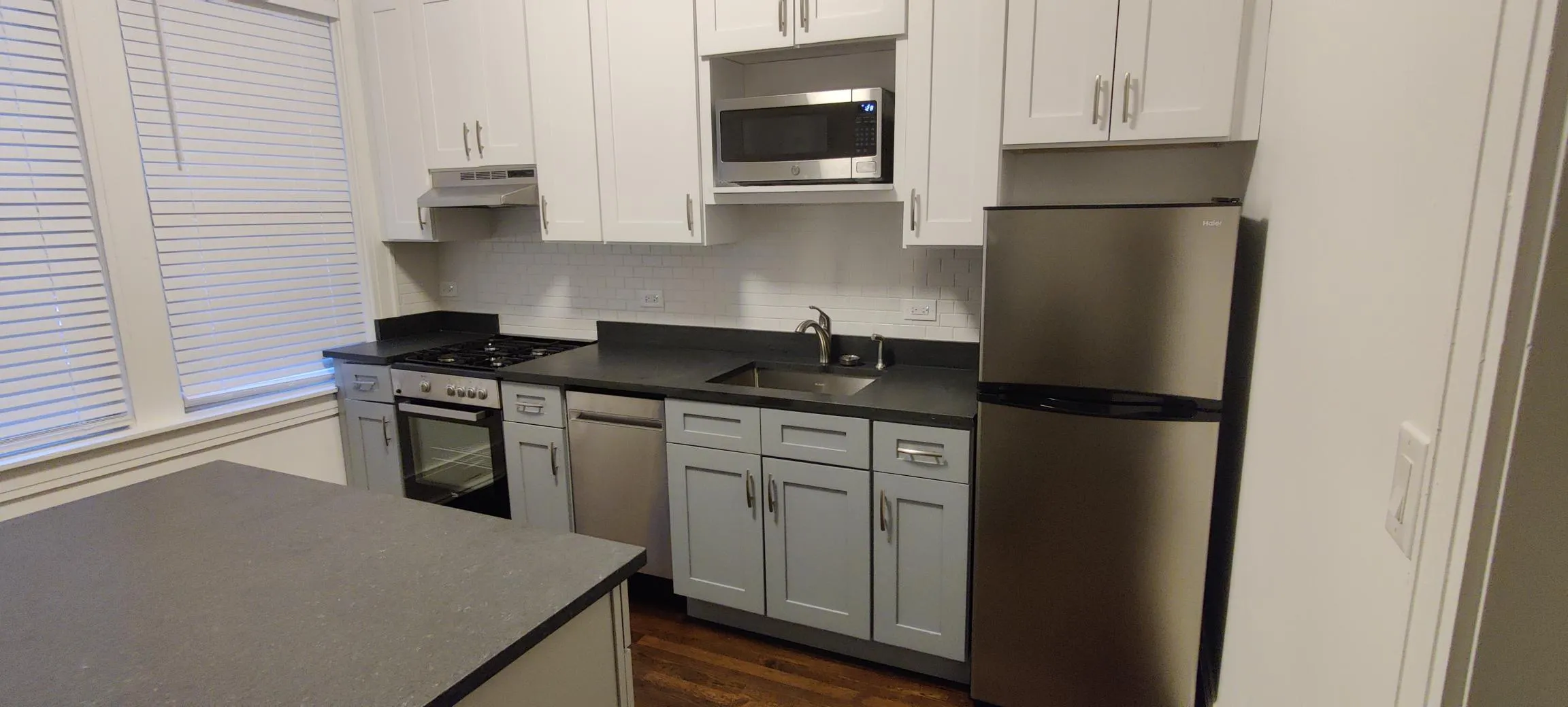 417 W Barry Ave 60657 60657-unit#312-Chicago-IL