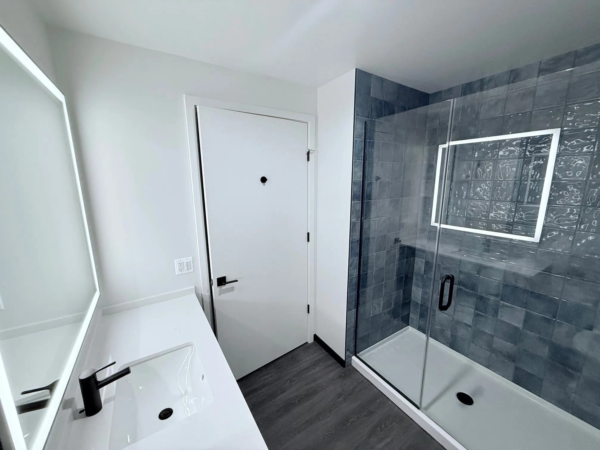 150 N Ashland Ave   60607 60607-unit#514-Chicago-IL