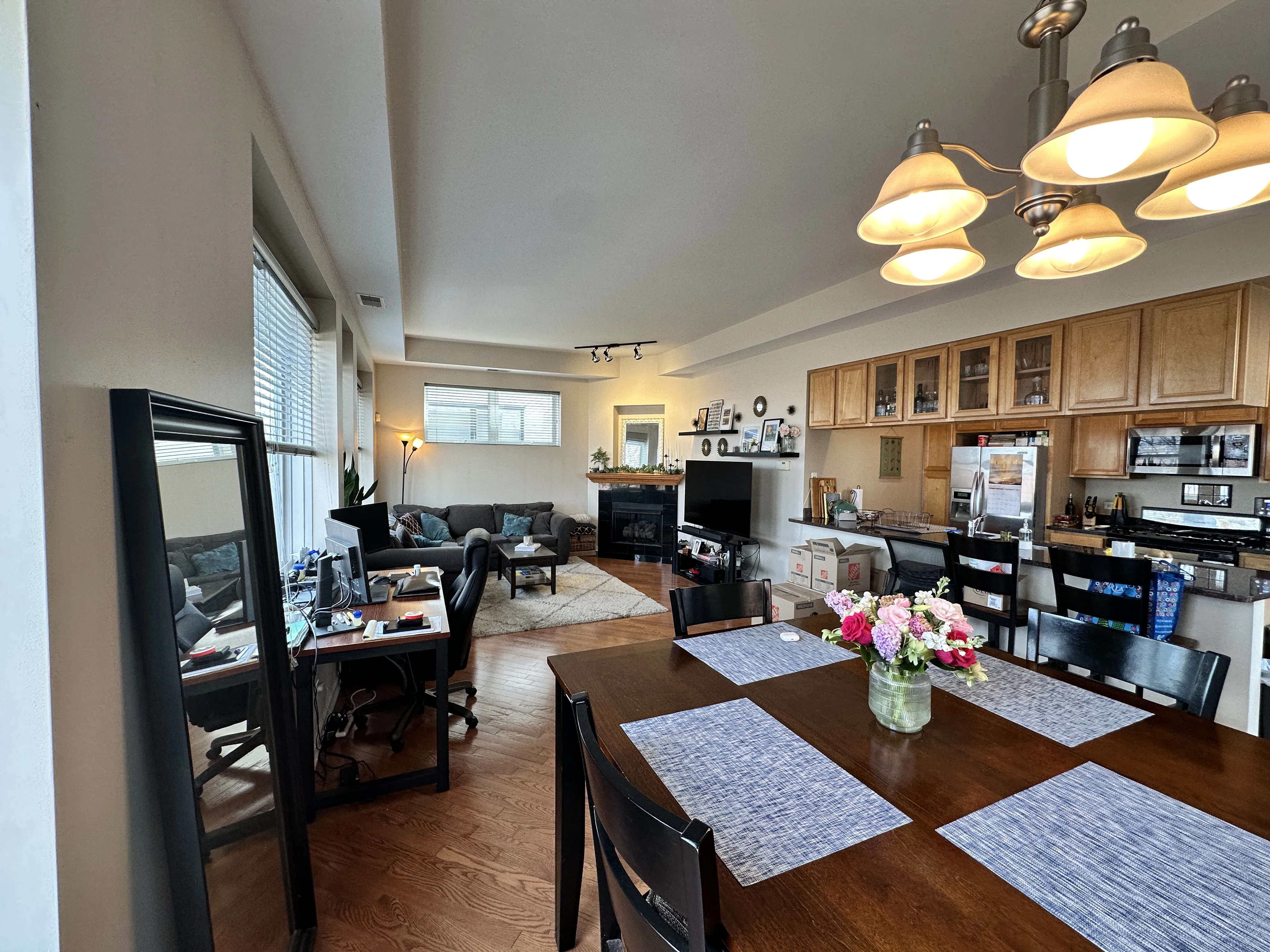 2337 W Wolfram St   60618 60618-unit#511-Chicago-IL