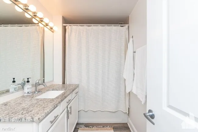 4131 W Belmont Ave   60641 60641-Chicago-IL