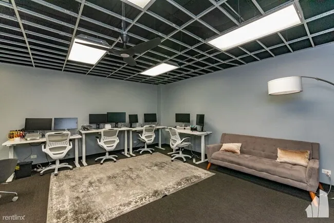 4131 W Belmont Ave   60641 60641-Chicago-IL