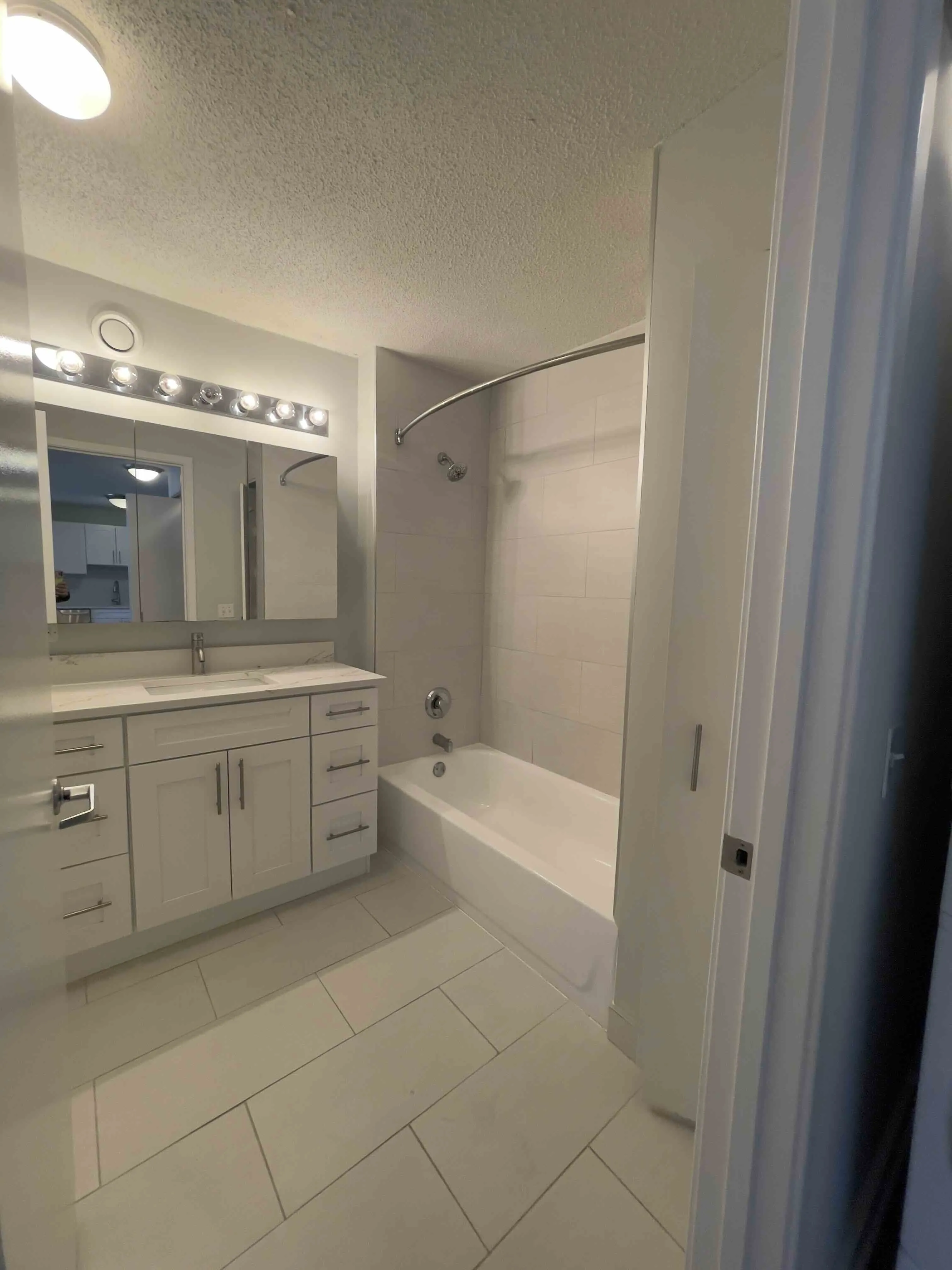 540 N Dearborn St   60610 60610-unit#1311-Chicago-IL
