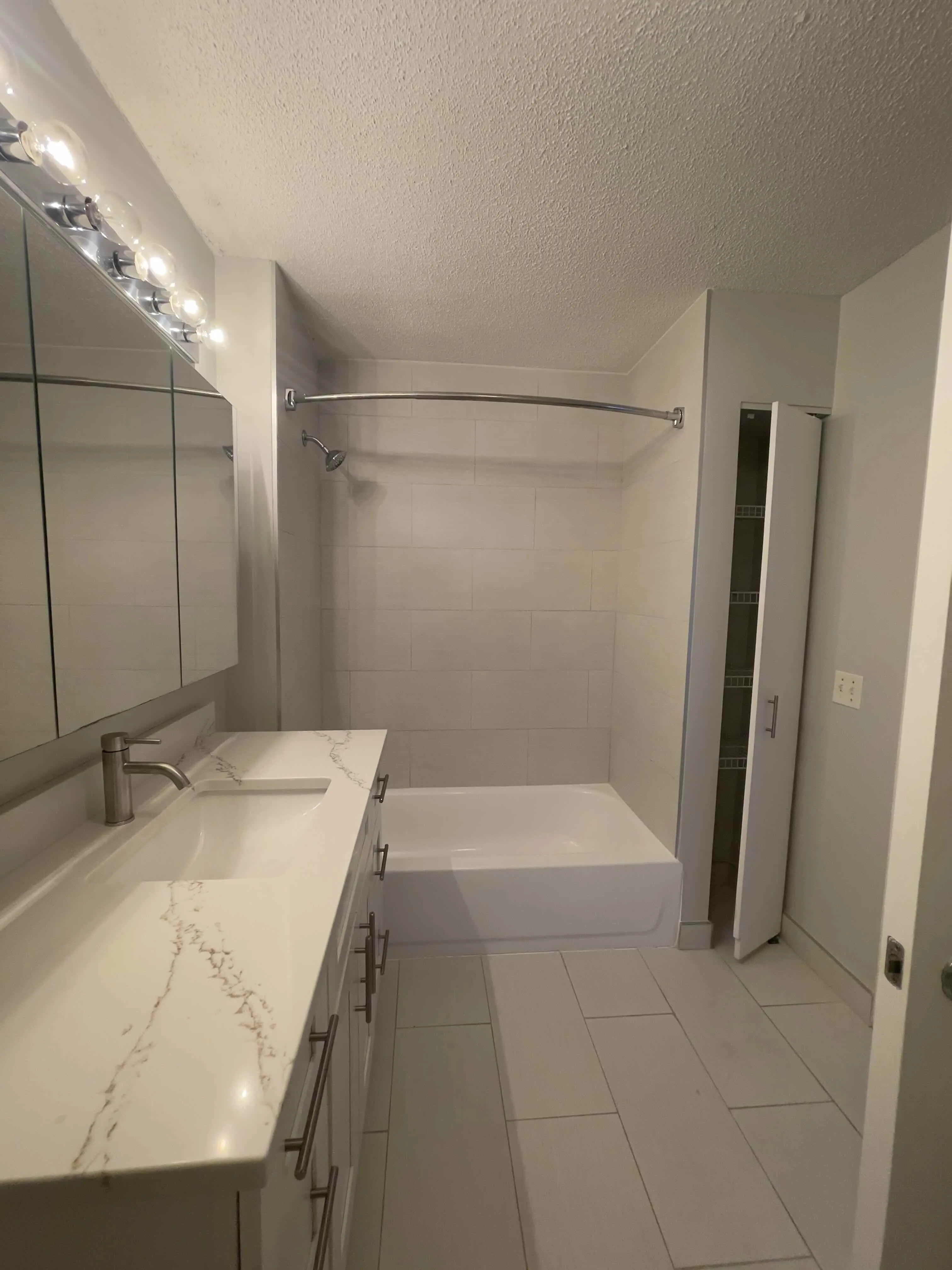 540 N Dearborn St   60610 60610-unit#1311-Chicago-IL