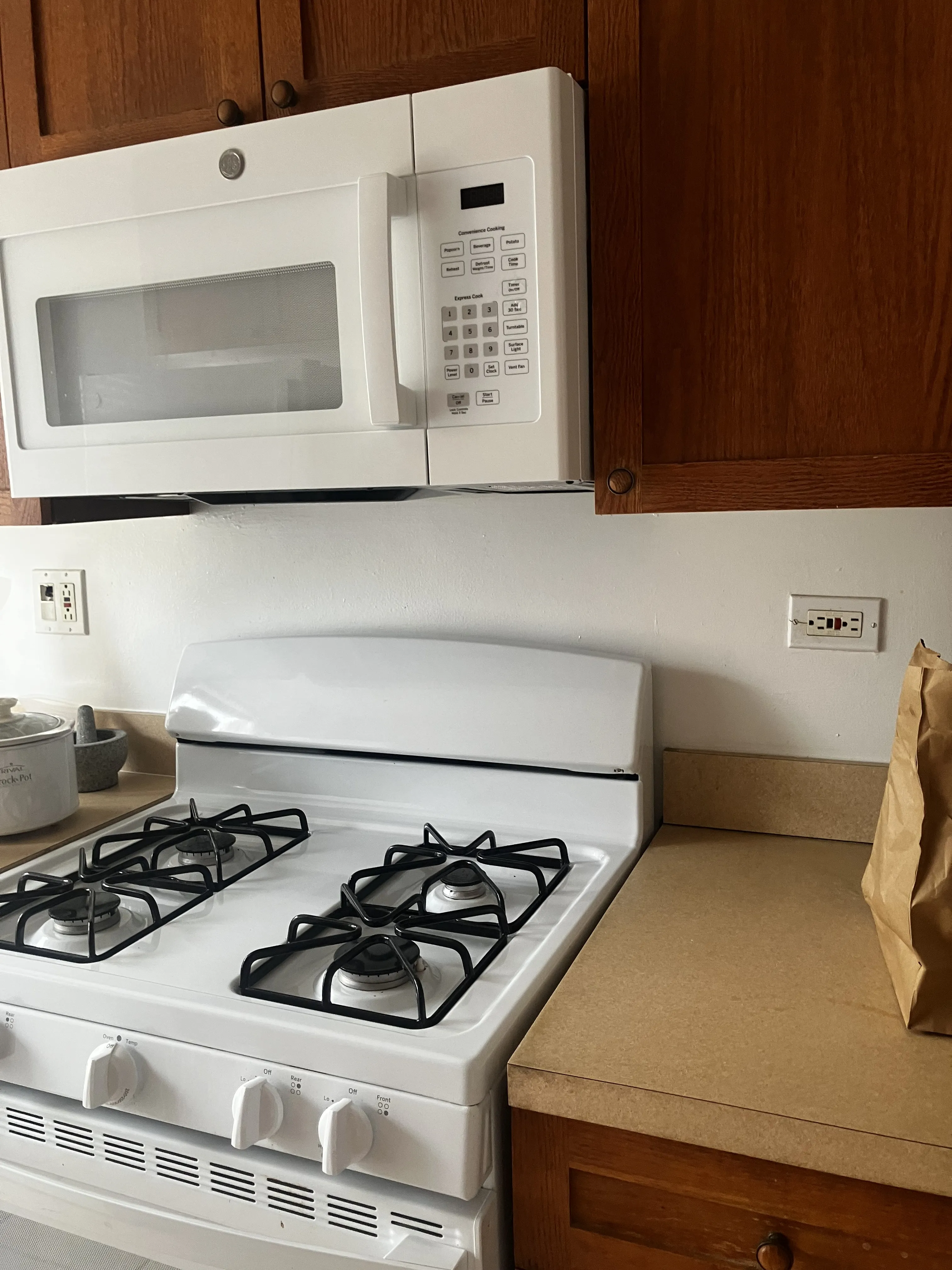 1435 W PRATT BLVD 60626-unit#2-Chicago-IL