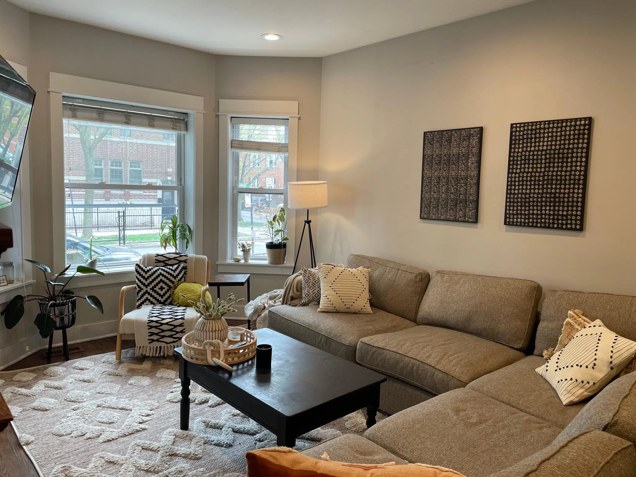 3704 N Janssen Ave   60613 60613-unit#1-Chicago-IL