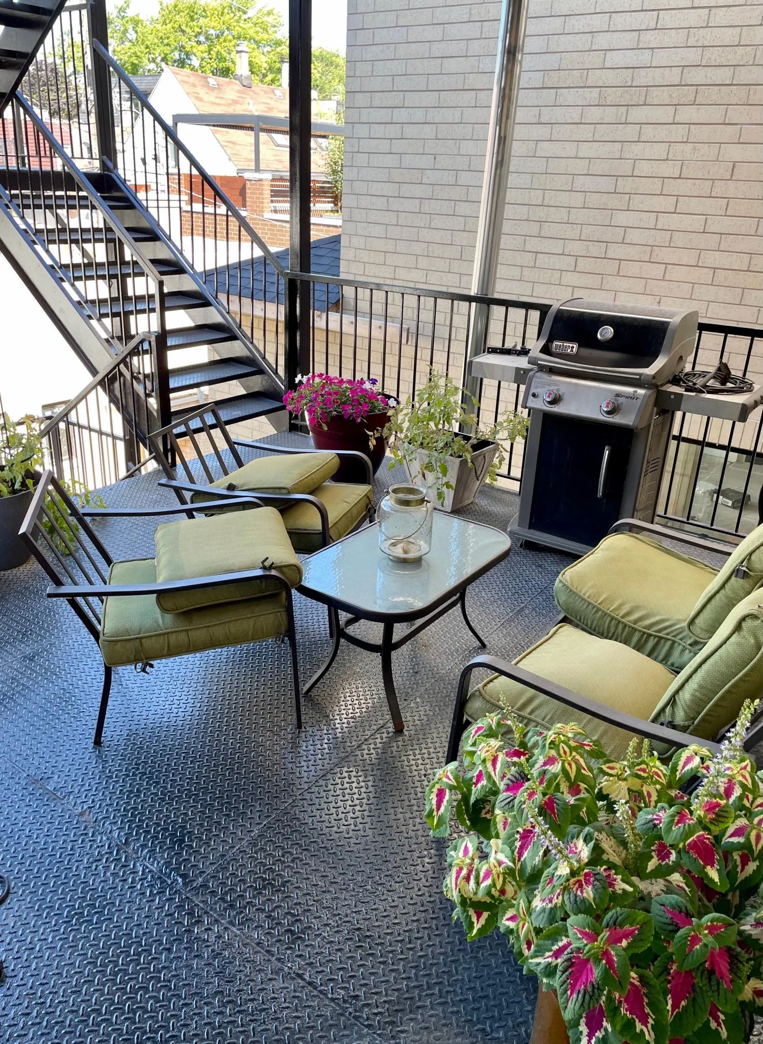 3704 N Janssen Ave   60613 60613-unit#1-Chicago-IL