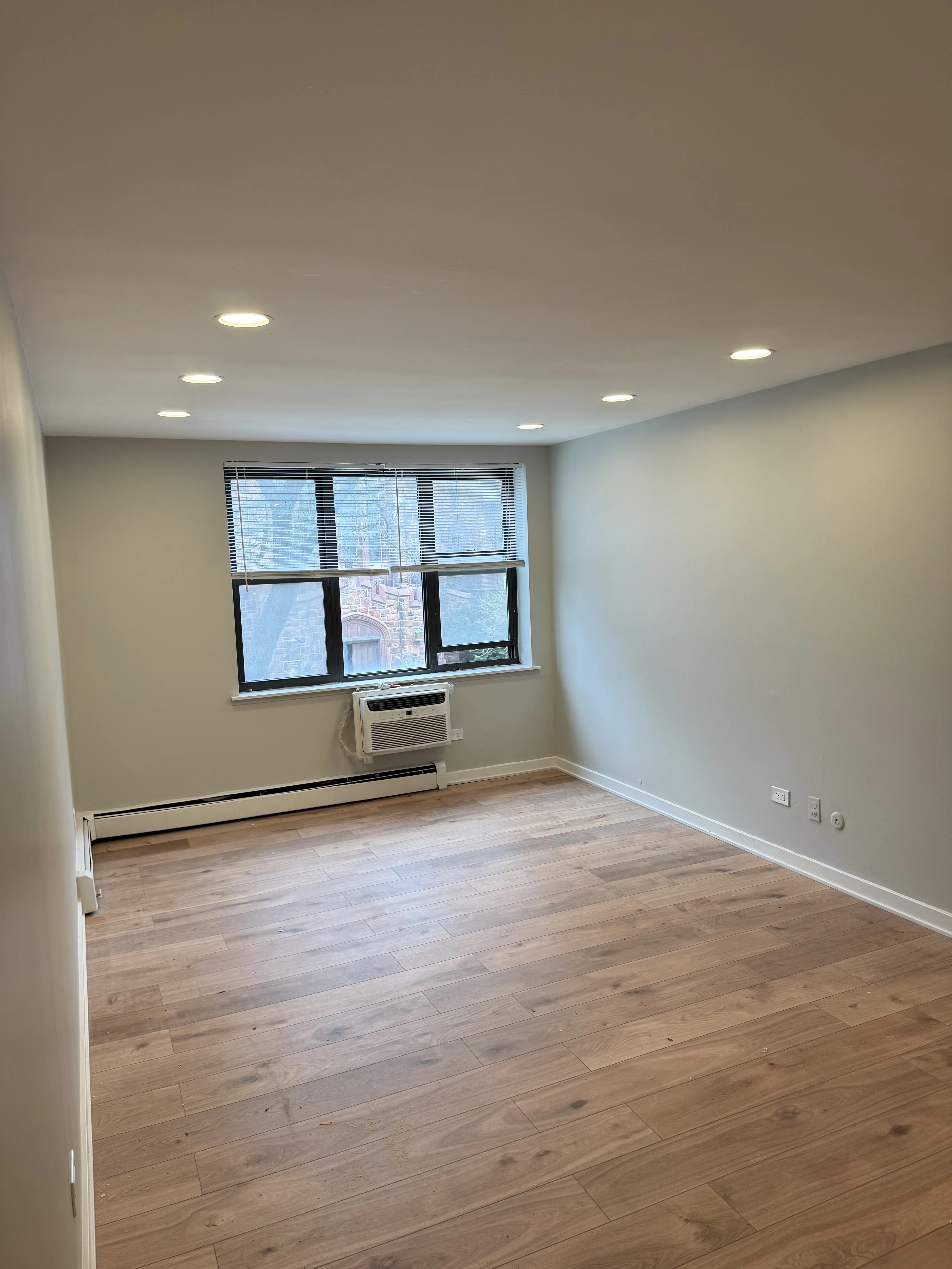 5750 N Kenmore Ave 60660 60660-Chicago-IL