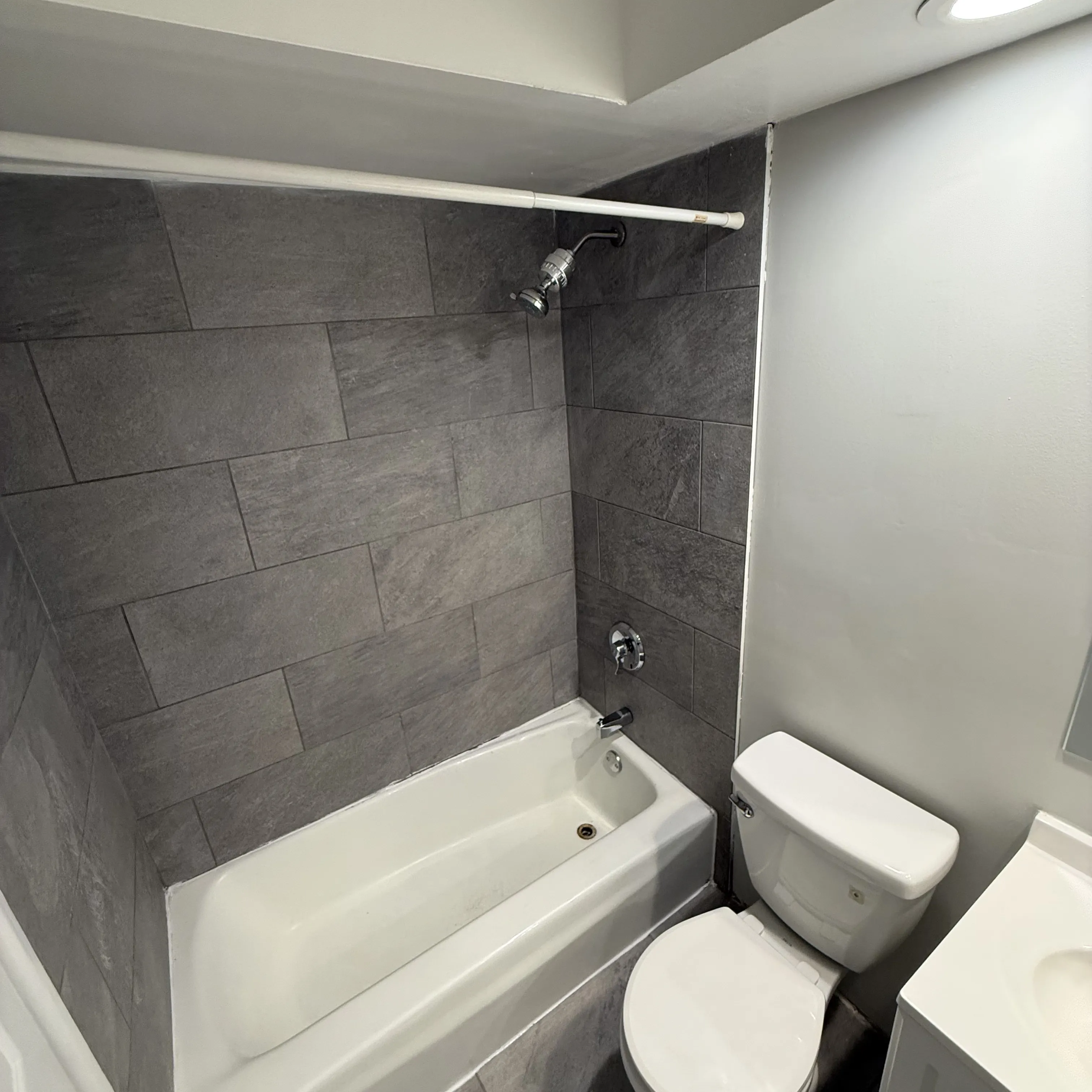 5750 N Kenmore Ave 60660 60660-kenmore-unit#507-Chicago-IL