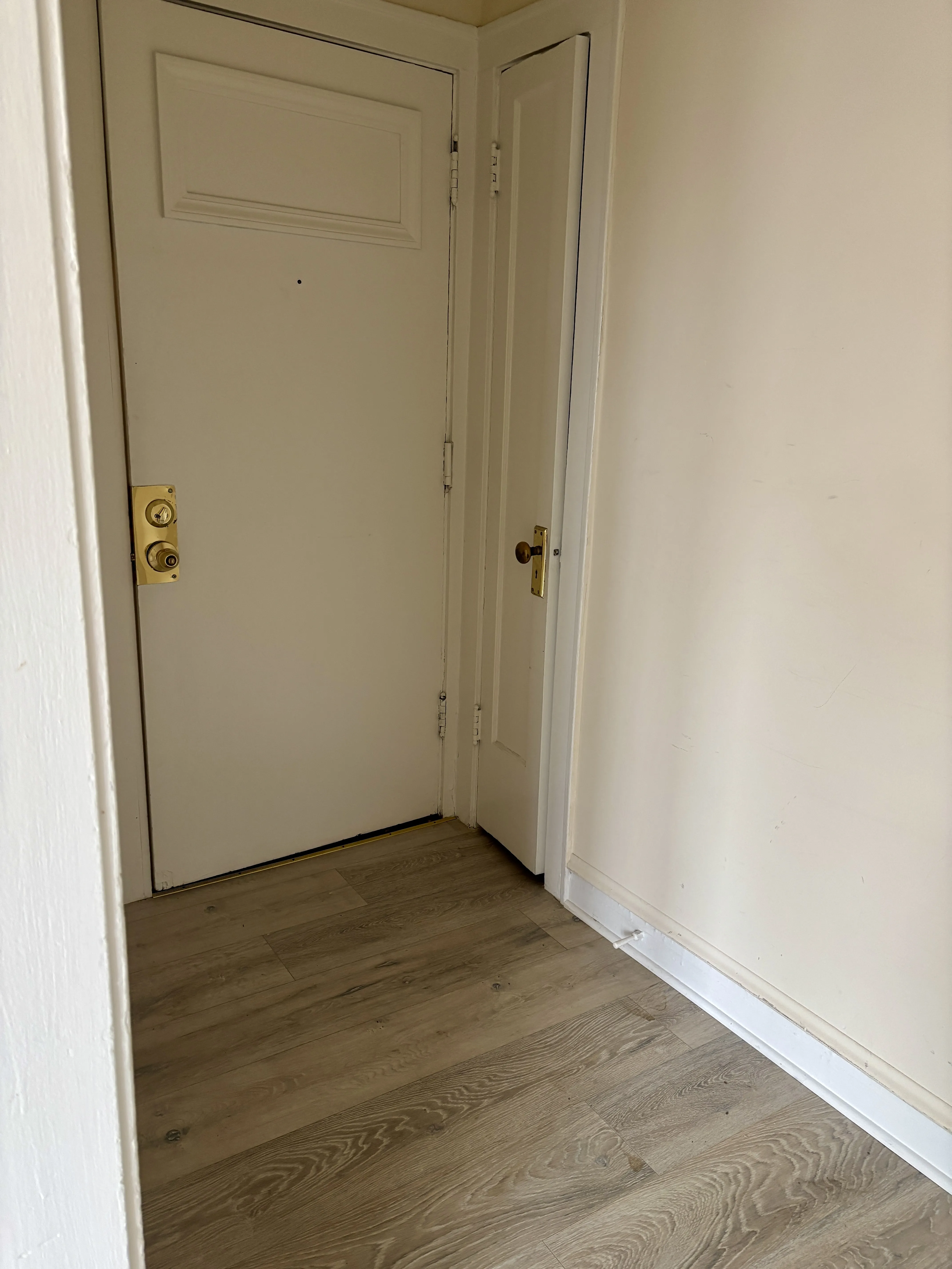 6916 N Lakewood Ave 60626 60626-unit#3rdFl-Chicago-IL