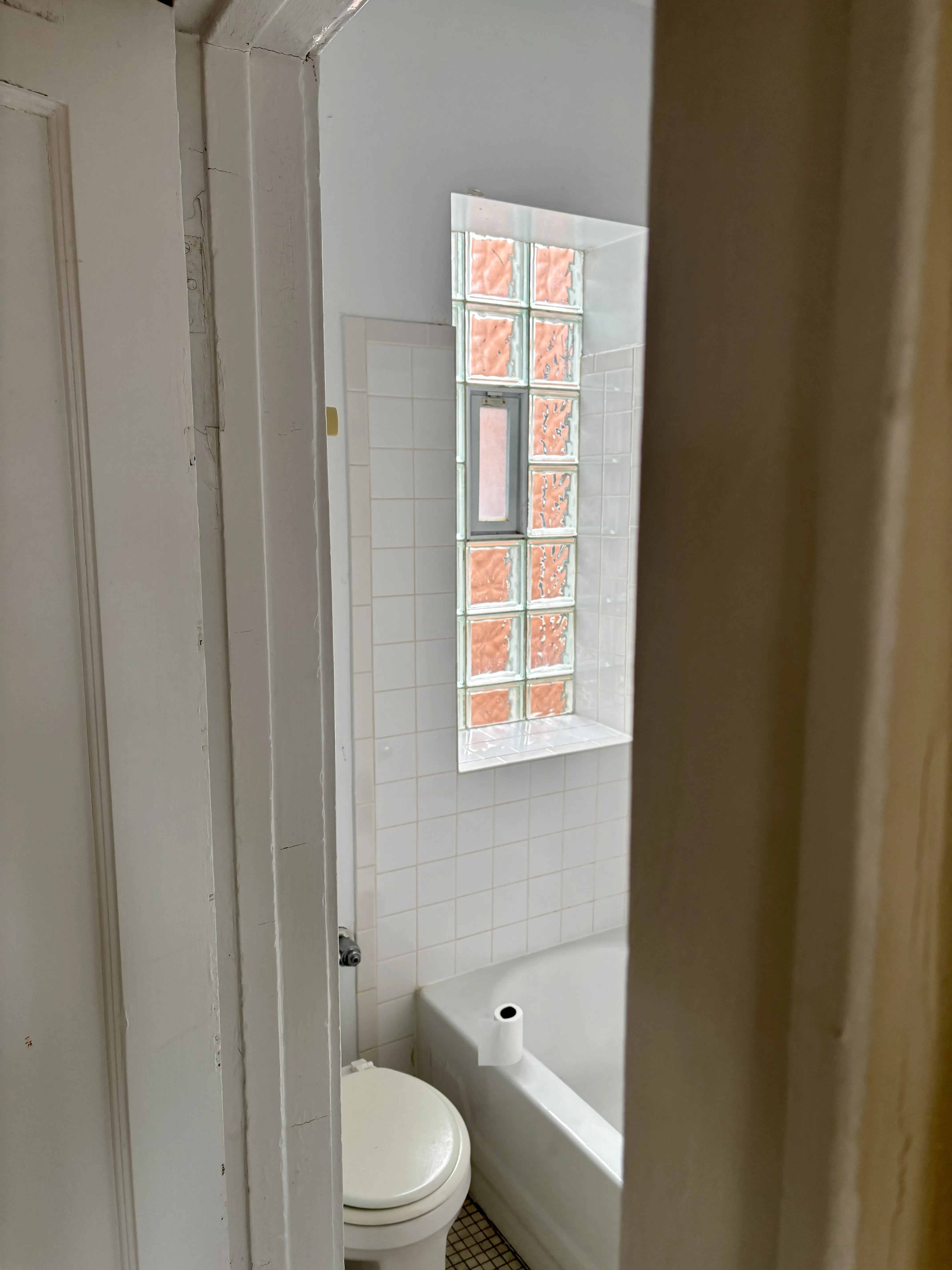 6916 N Lakewood Ave 60626 60626-unit#3rdFl-Chicago-IL