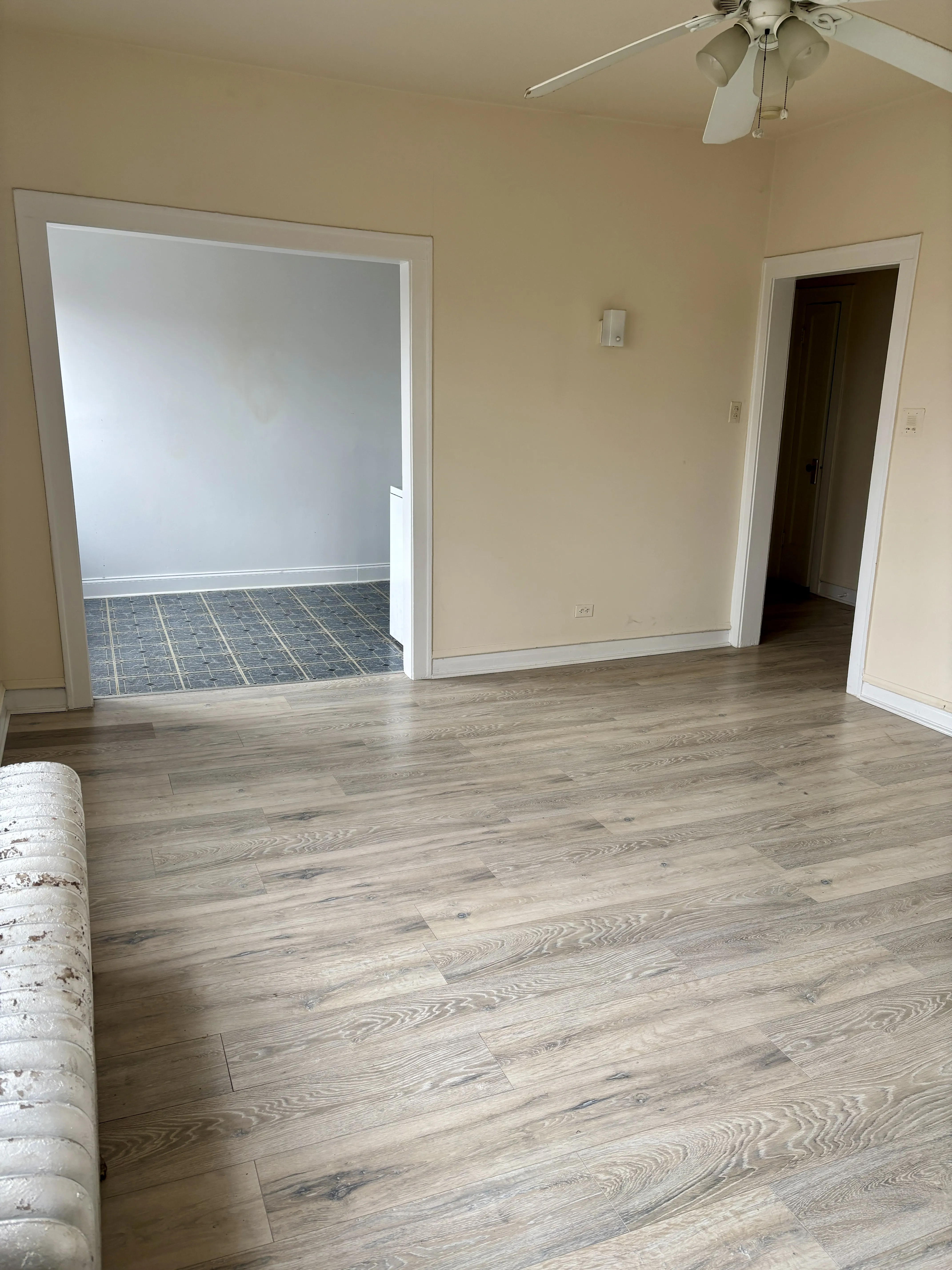 6916 N Lakewood Ave 60626 60626-unit#3rdFl-Chicago-IL