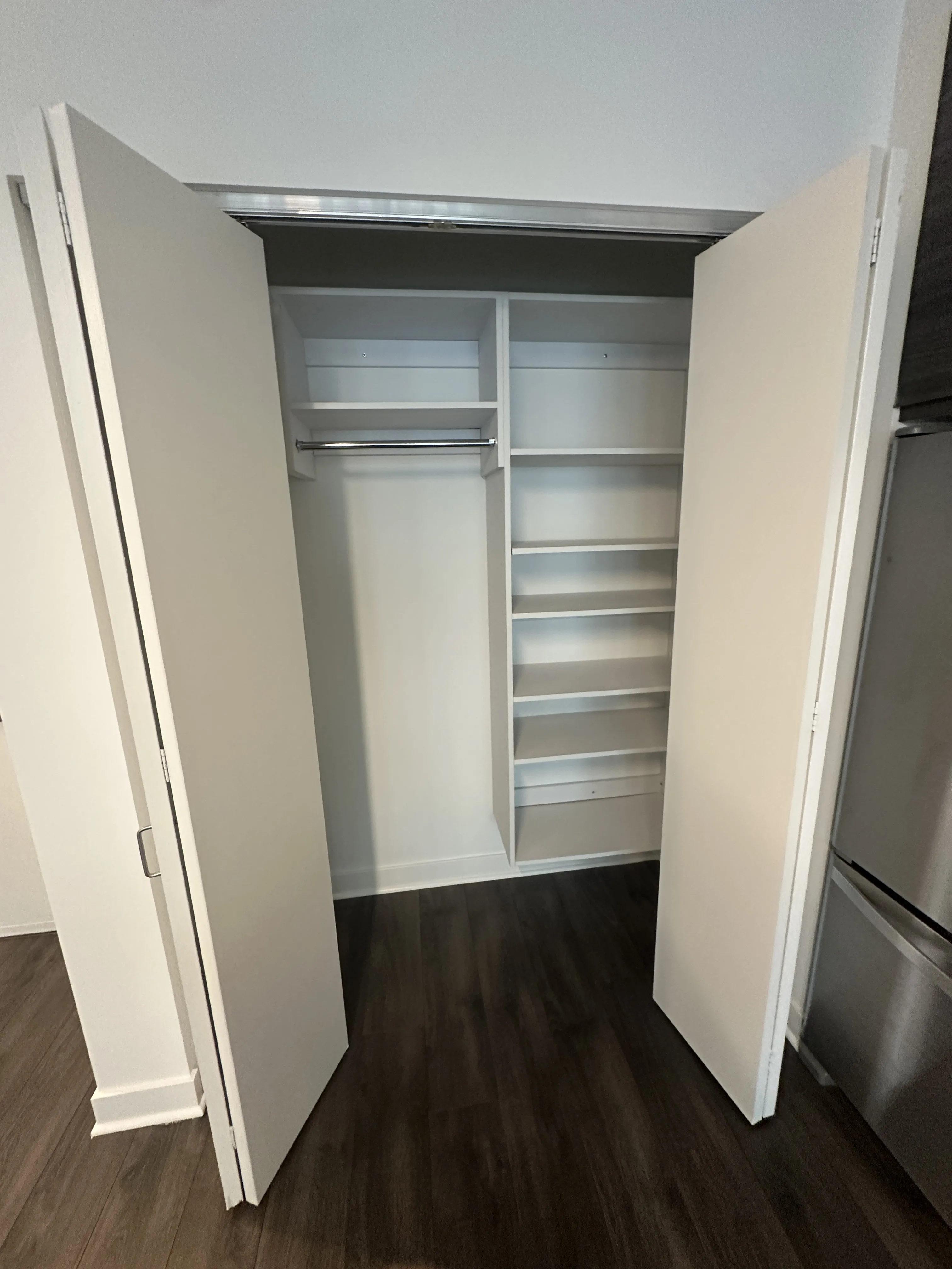 221 W Hubbard St   60654 60654-unit#612-Chicago-IL