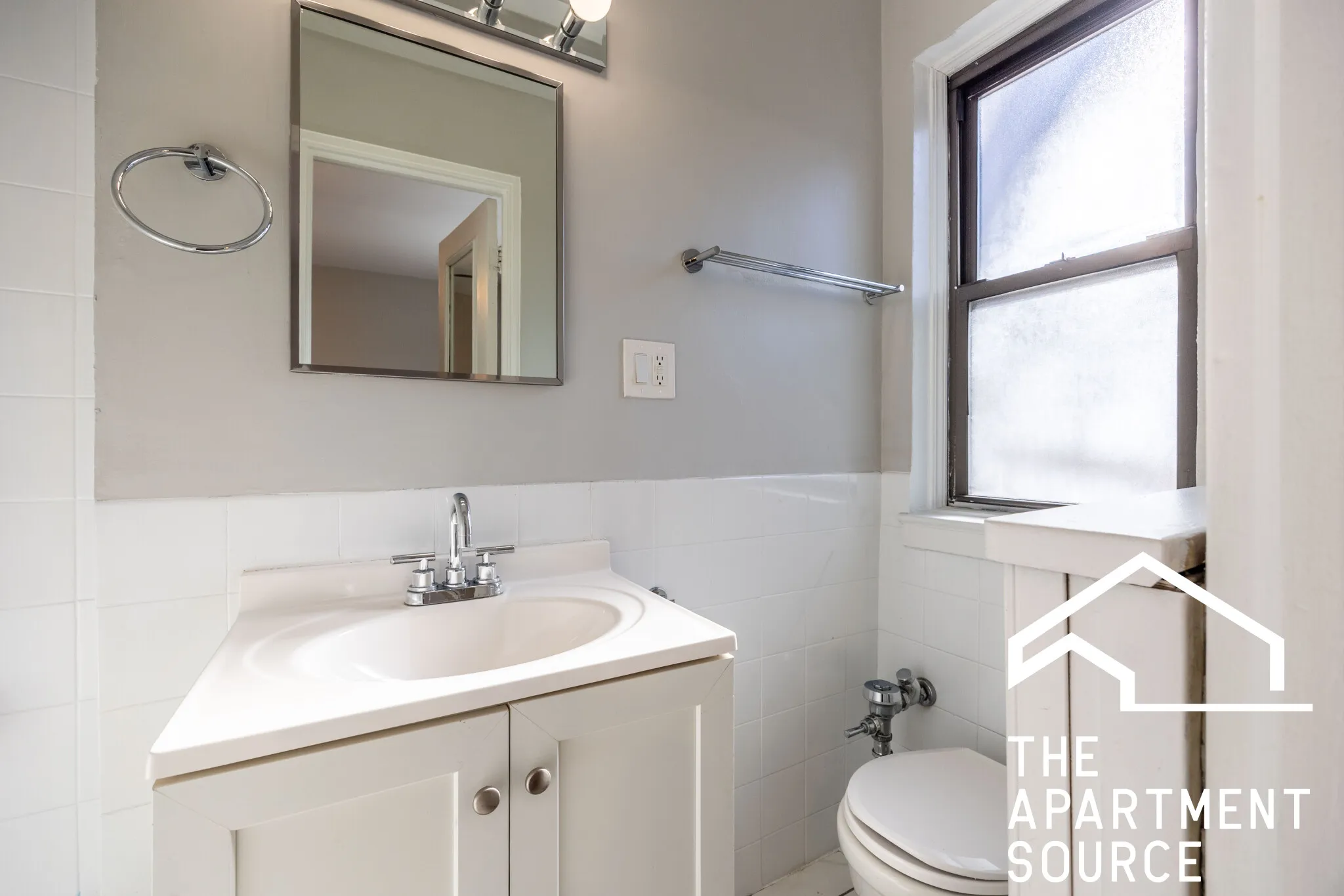 1140 N La Salle Dr 60610 60610-The Oliver -unit#205-Chicago-IL