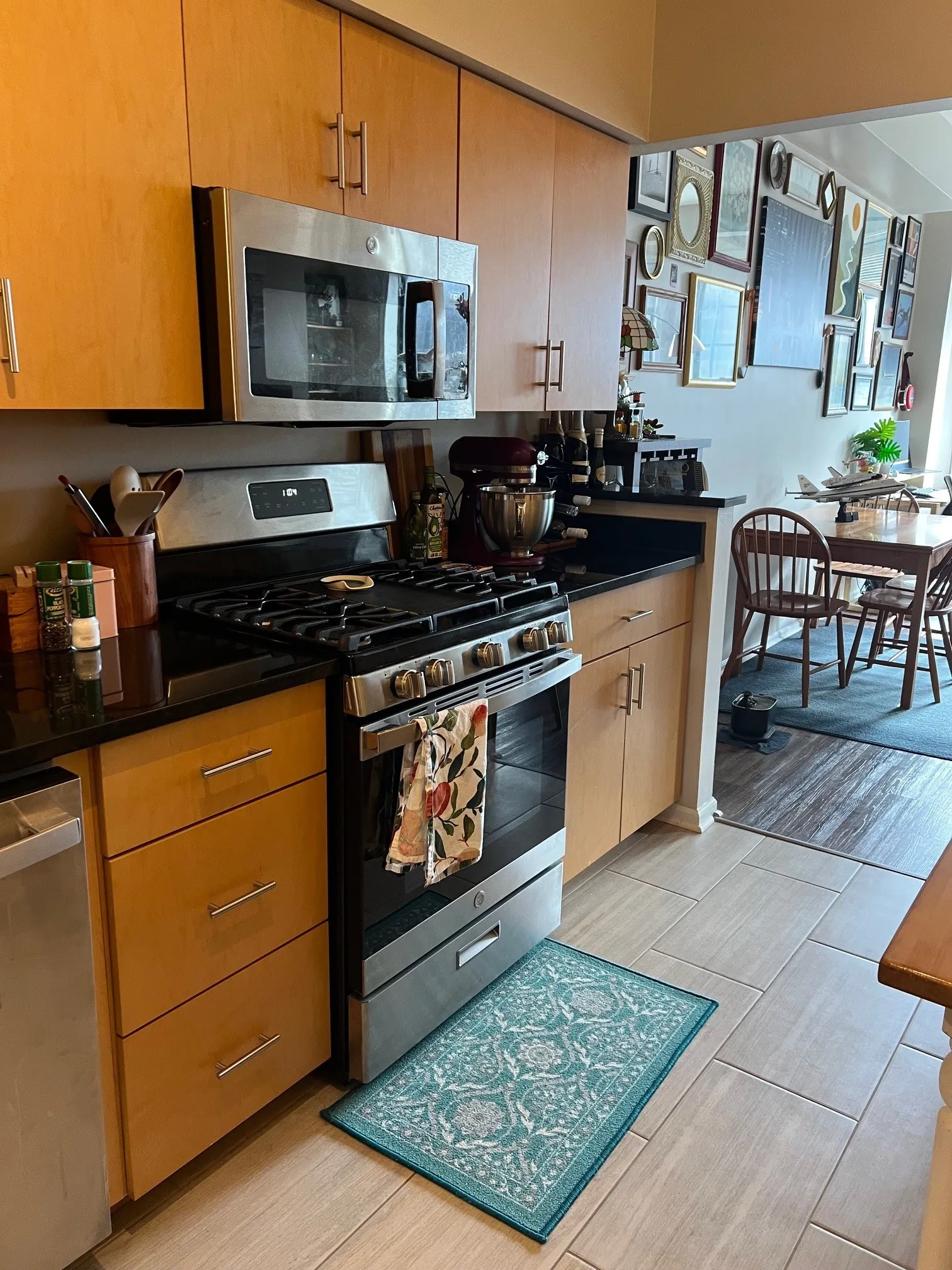 3158 N Clark St   60657 60657-Belmont Court-unit#C1-Chicago-IL