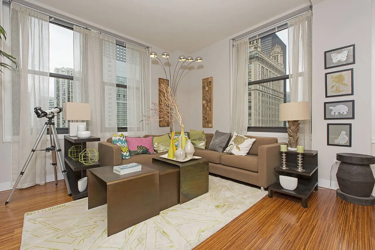 63 E Lake St   60601 60601-unit#2005-Chicago-IL