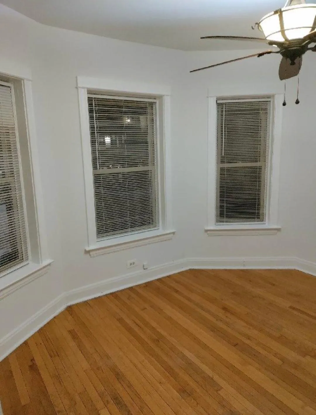 5749 N Ridge Ave   60660 60660-unit#2-Chicago-IL