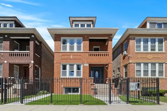 6818 S Rockwell St 60629 60629-unit#G-Chicago-IL
