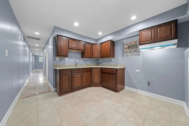 6818 S Rockwell St   60629 60629-unit#G-Chicago-IL