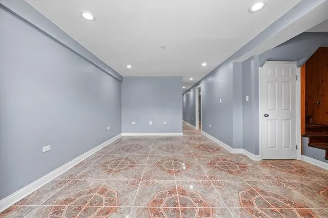 6818 S Rockwell St   60629 60629-unit#G-Chicago-IL