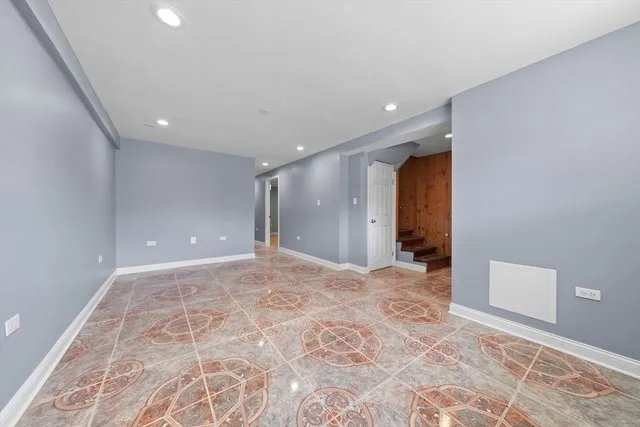 6818 S Rockwell St   60629 60629-unit#G-Chicago-IL