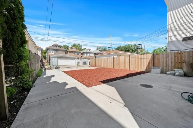 6818 S Rockwell St   60629 60629-unit#G-Chicago-IL