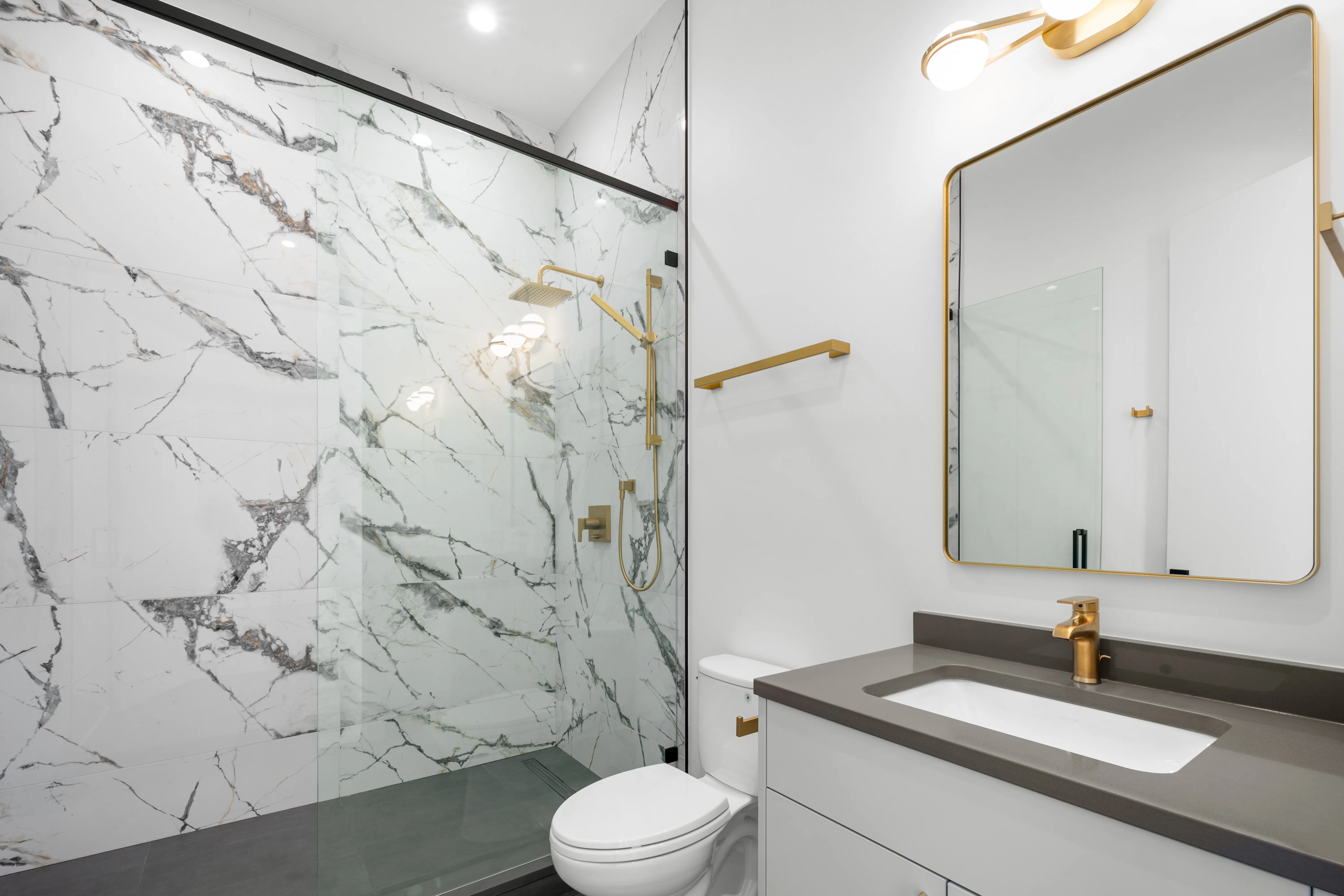 1327 W Taylor St   60607 60607-unit#4-Chicago-IL