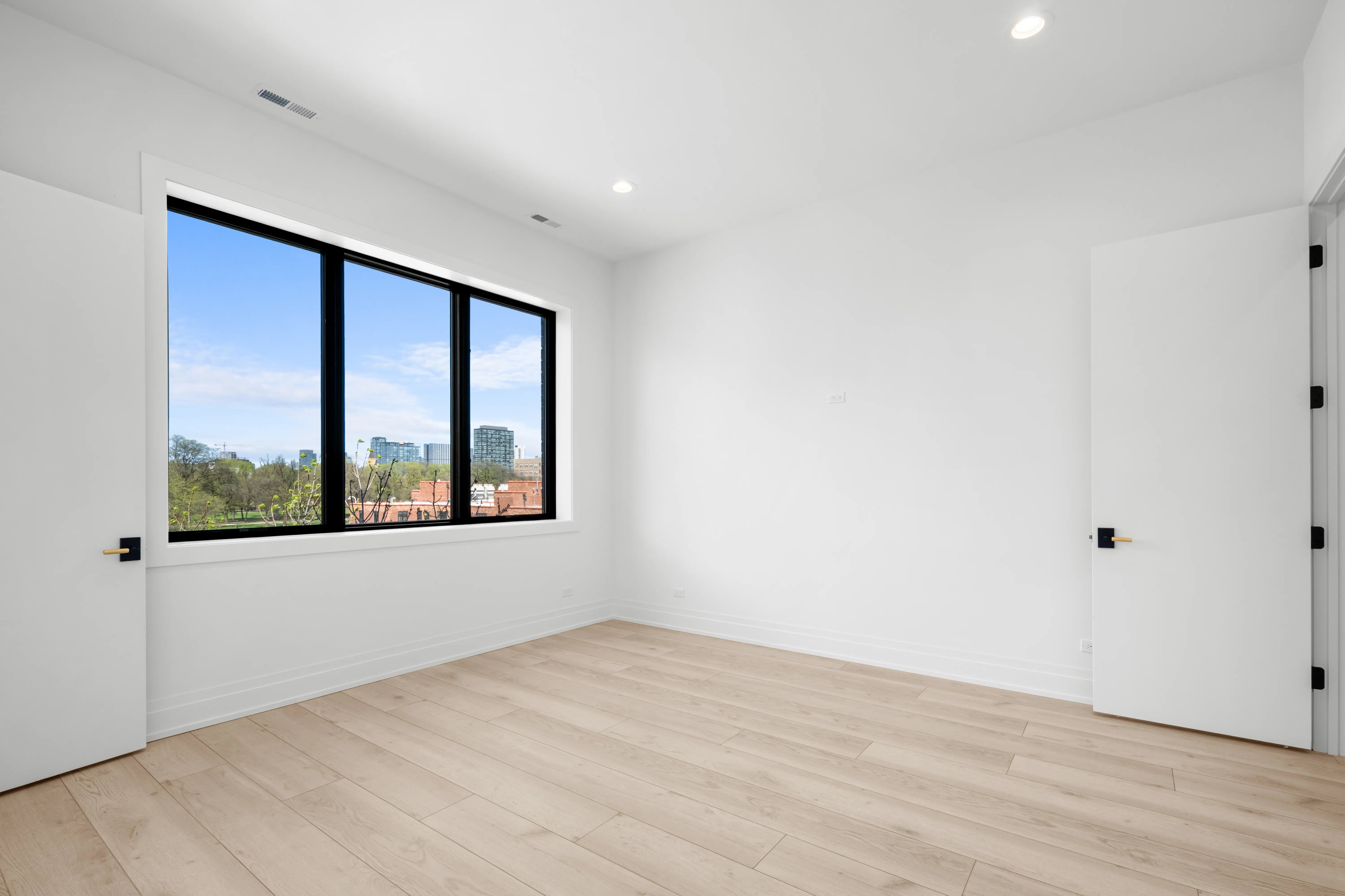 1327 W Taylor St   60607 60607-unit#4-Chicago-IL