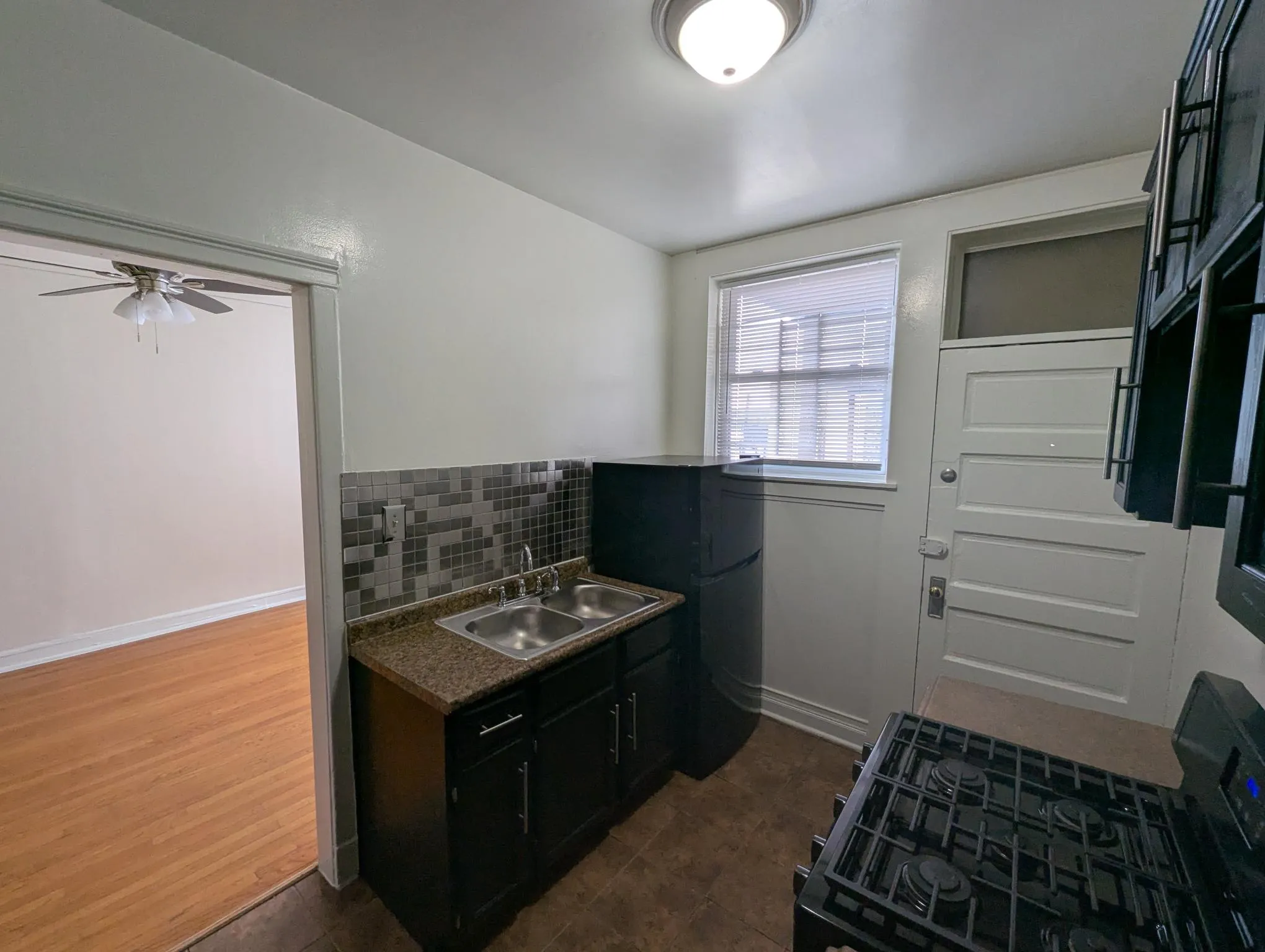 6654 N Ashland Ave 60626 60626-unit#3S-Chicago-IL