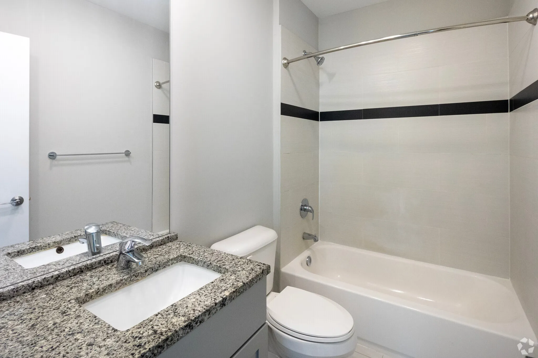 1803 W Argyle St   60640 60640-unit#5A-Chicago-IL