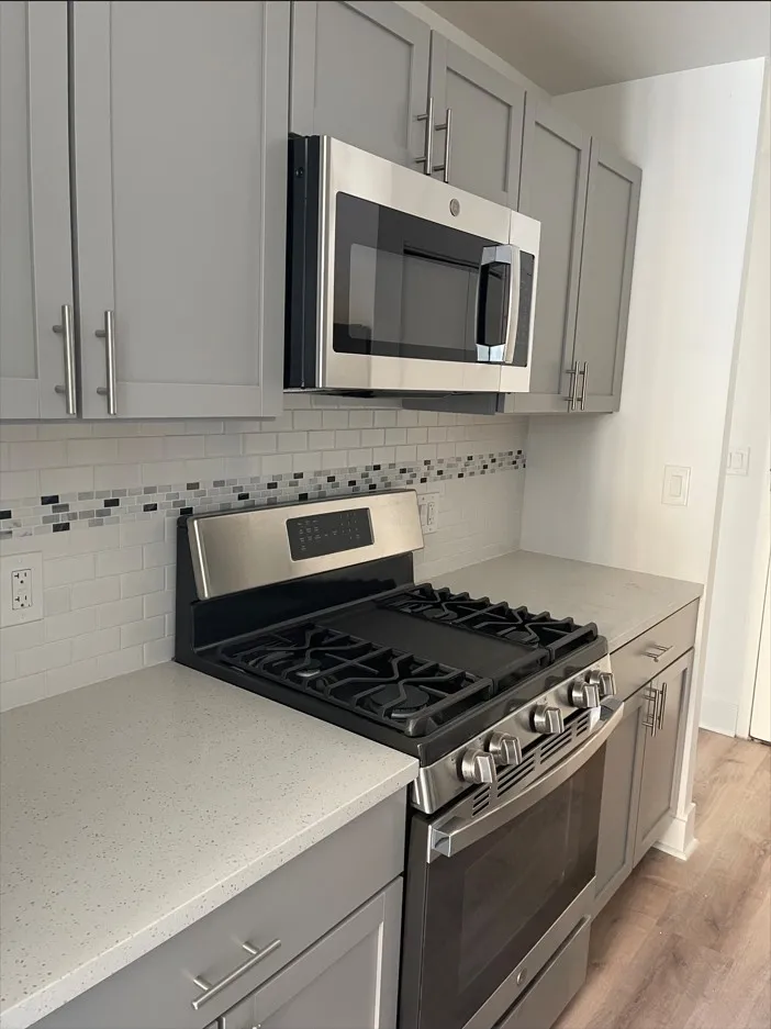 3030 N Sheridan Rd   60657 60657-unit#302-Chicago-IL