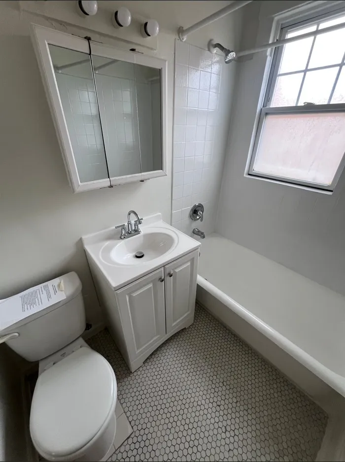 6602 N Ashland Ave   60626 60626-unit#2L-Chicago-IL