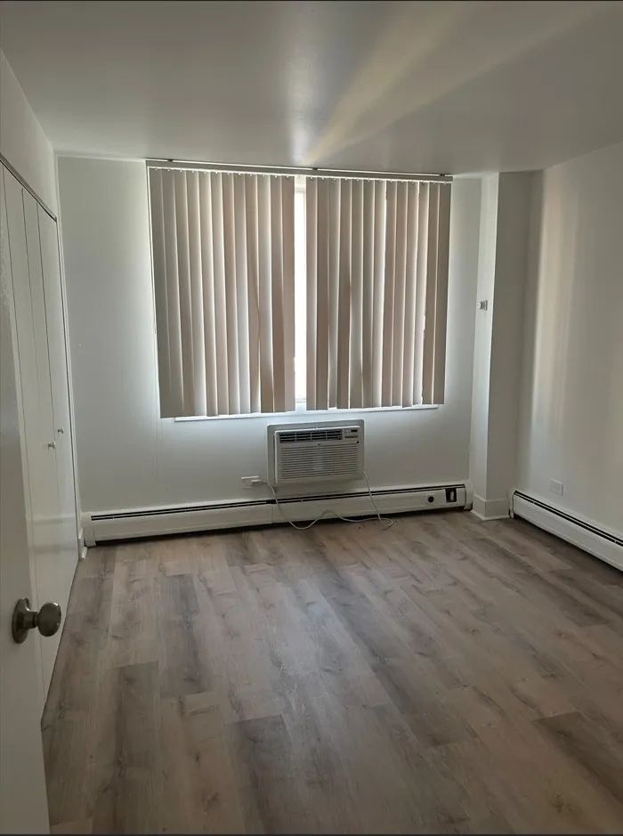 3030 N Sheridan Rd   60657 60657-unit#302-Chicago-IL