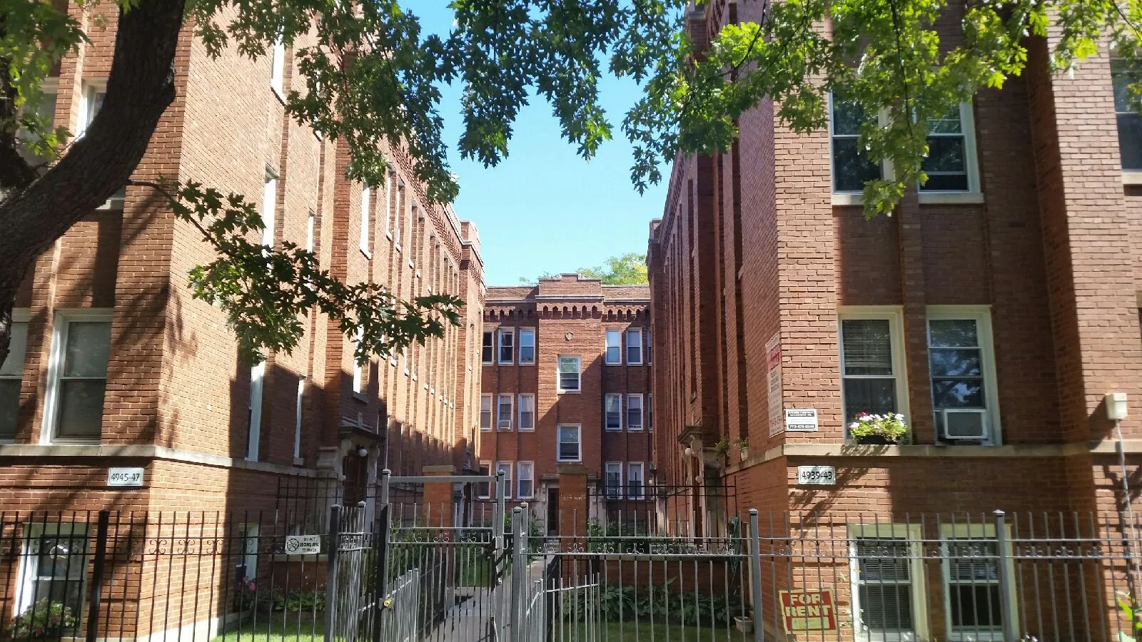 4941 N Whipple St 60625 60625-unit#2W-Chicago-IL