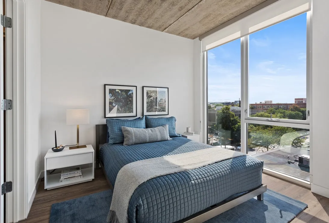 734 W Sheridan Rd   60613 60613-unit#811-Chicago-IL